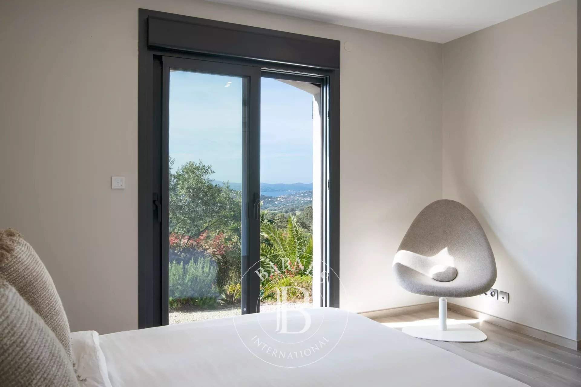 Sainte-Maxime  - Villa 5 Bedrooms - picture 8
