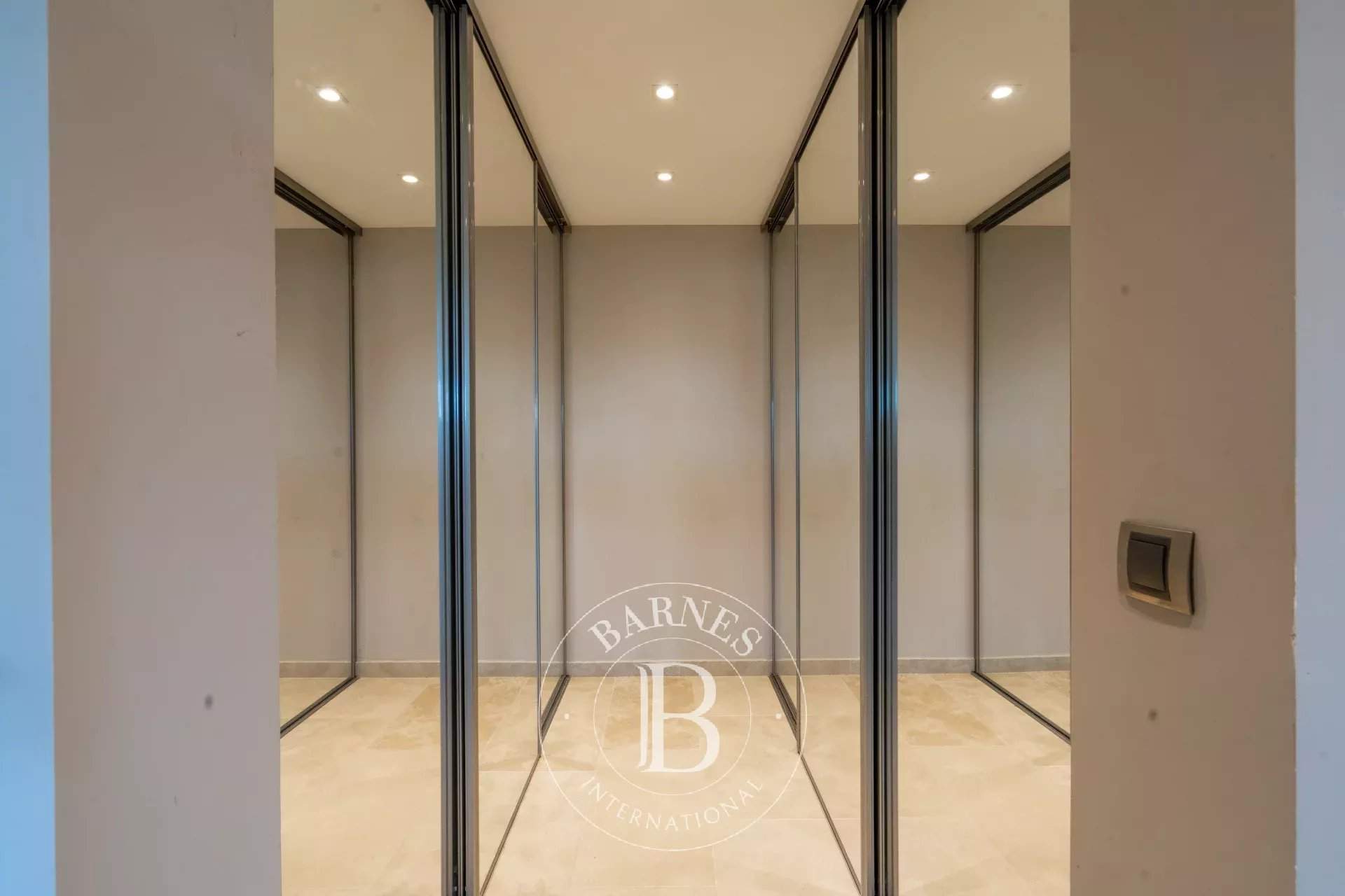 Sainte-Maxime  - Villa 6 Pi&egrave;ces 5 Chambres - picture 10