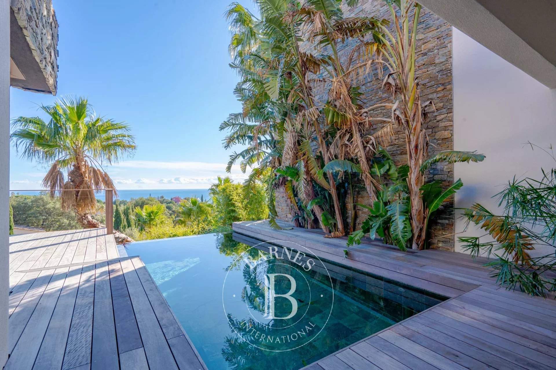 Sainte-Maxime  - Property 7 Bedrooms - picture 18