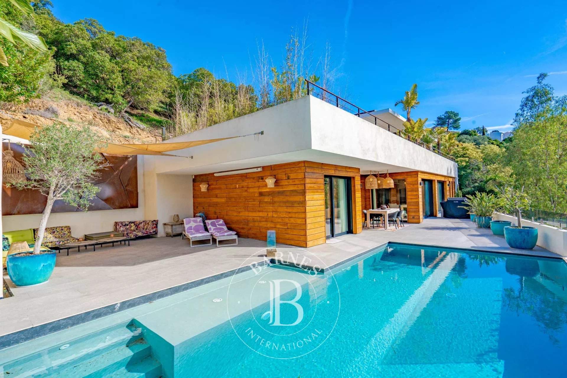 Les Issambres  - Villa 5 Pi&egrave;ces 3 Chambres - picture 12