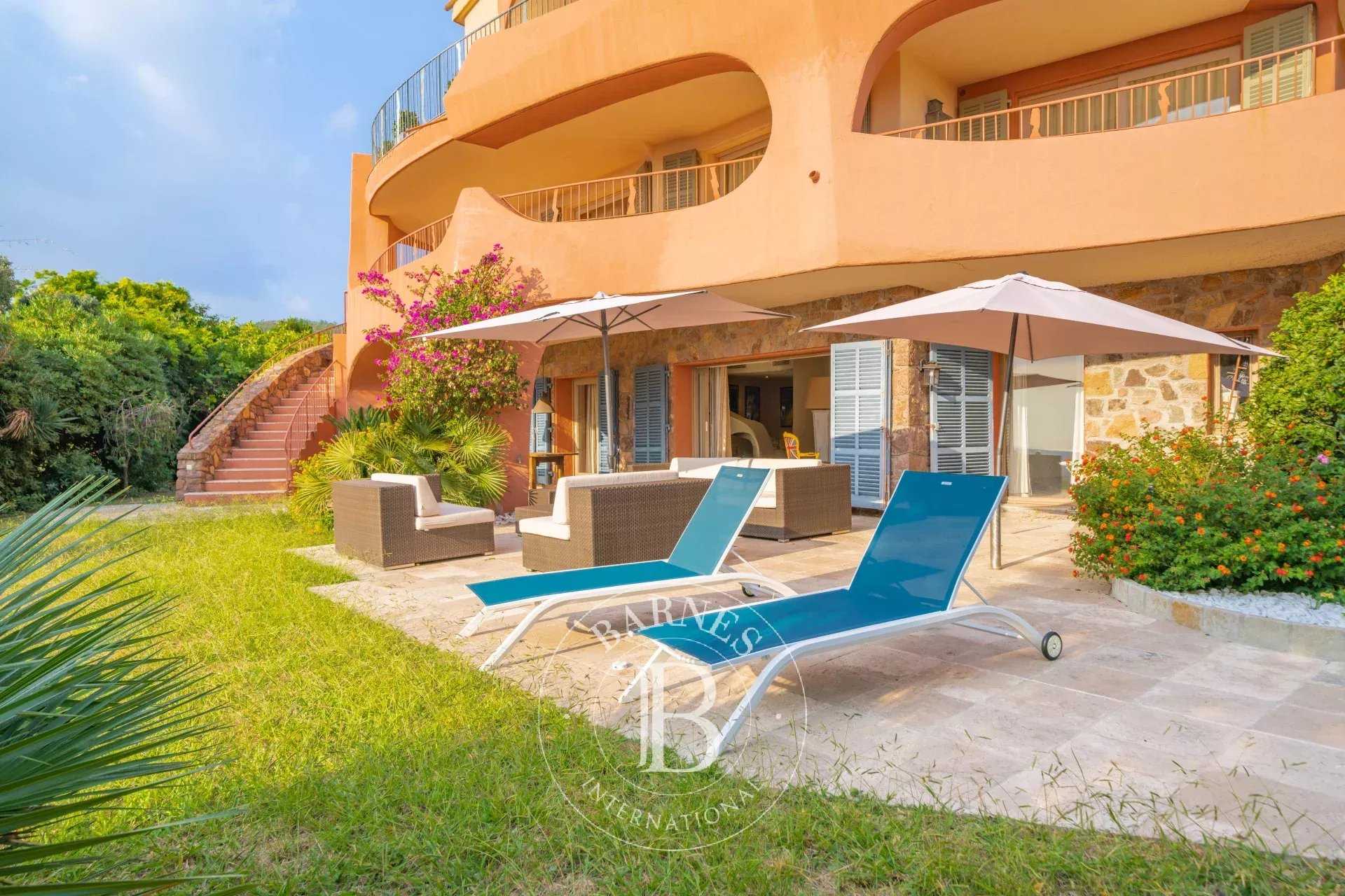 Théoule-sur-Mer  - Apartment 4 Bedrooms