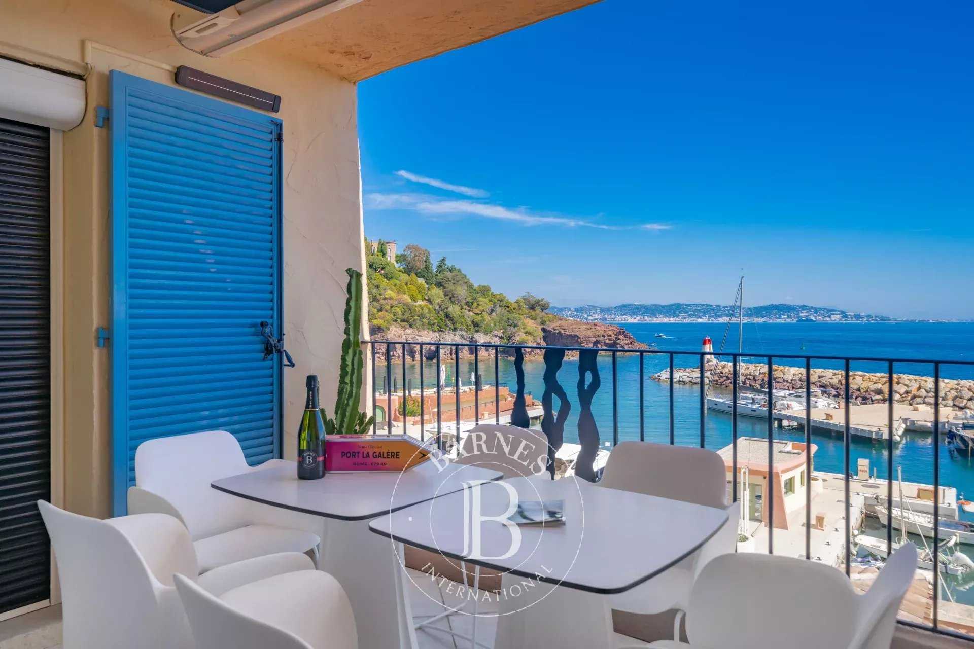 Piso Théoule-sur-Mer  -  ref 82637714 (picture 2)