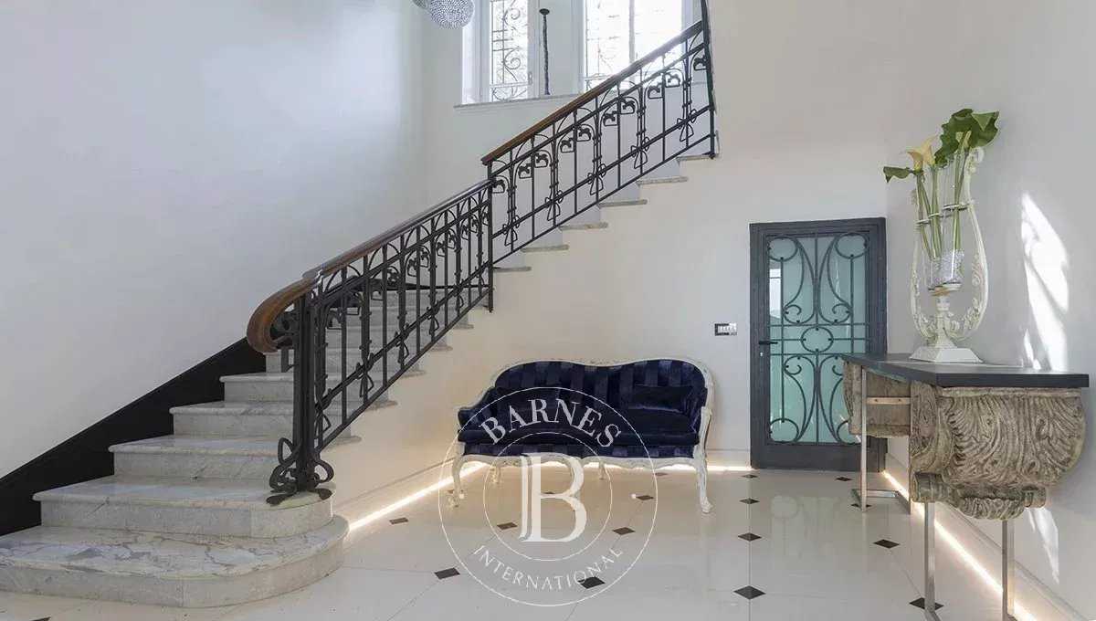 Stresa  - Villa 5 Bedrooms