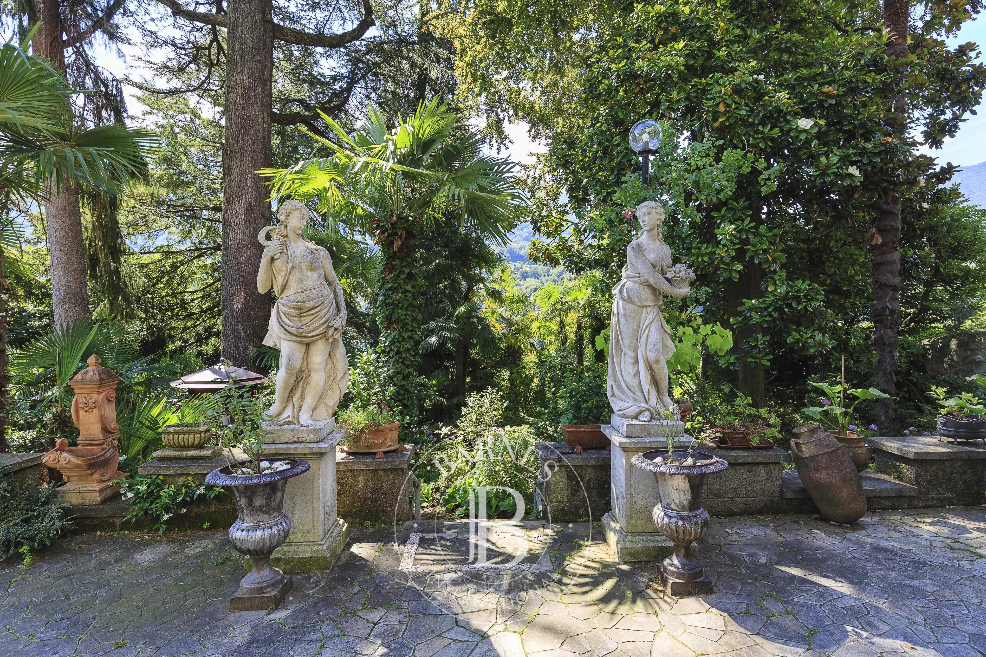 Dizzasco  - Villa 5 Bedrooms