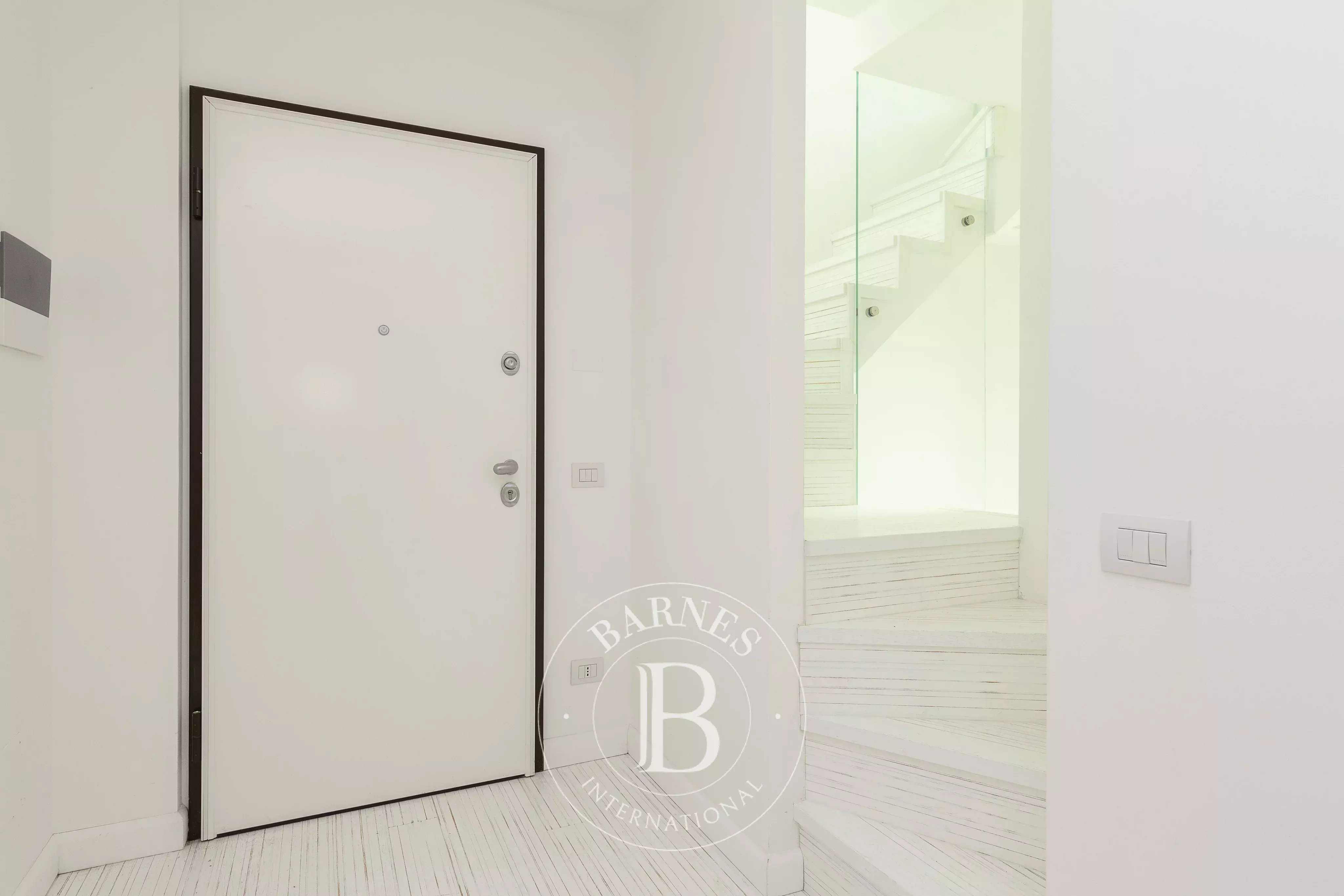 Campione d'Italia  - Appartement 6 Pièces 4 Chambres