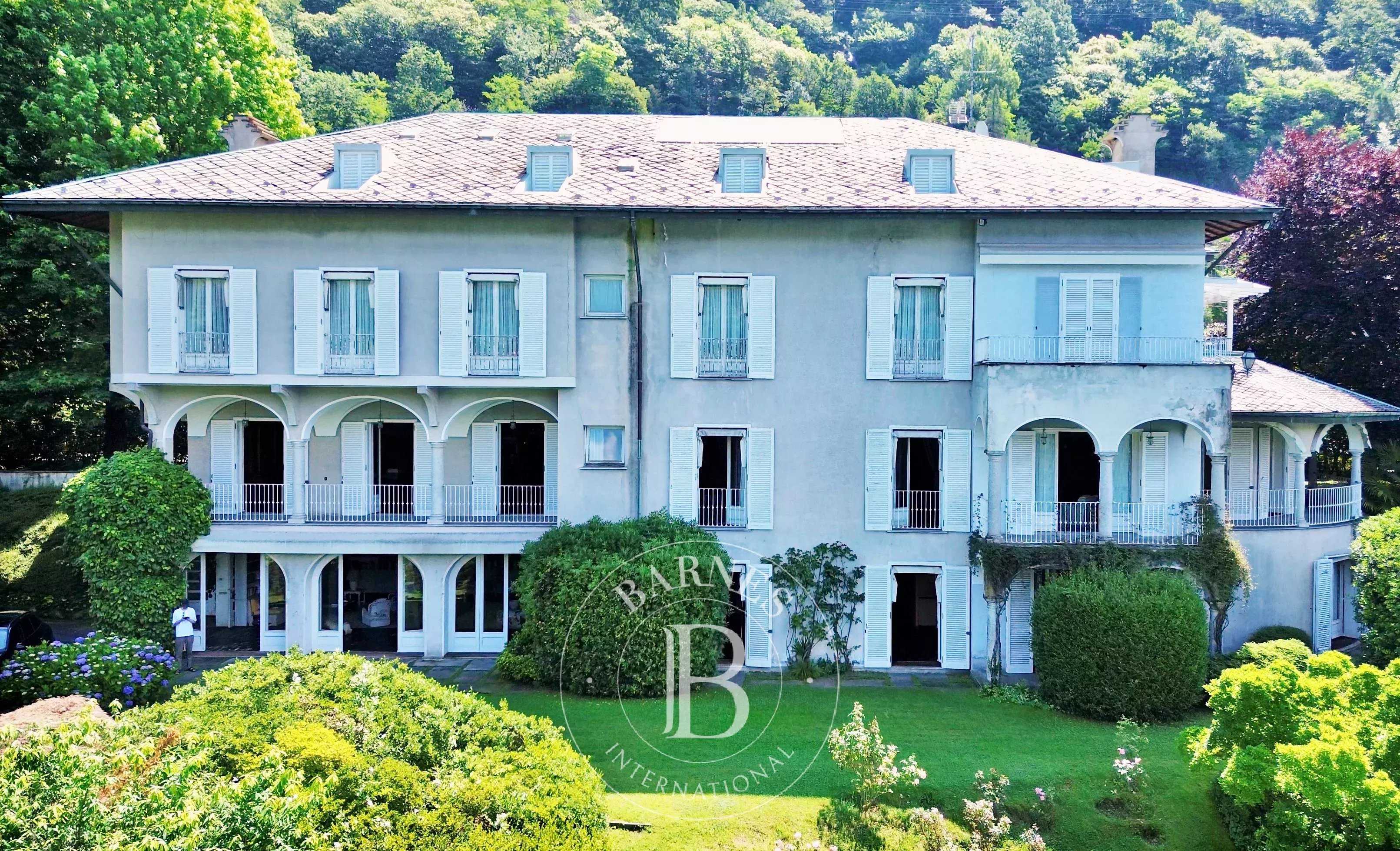 Omegna  - Villa 7 Bedrooms