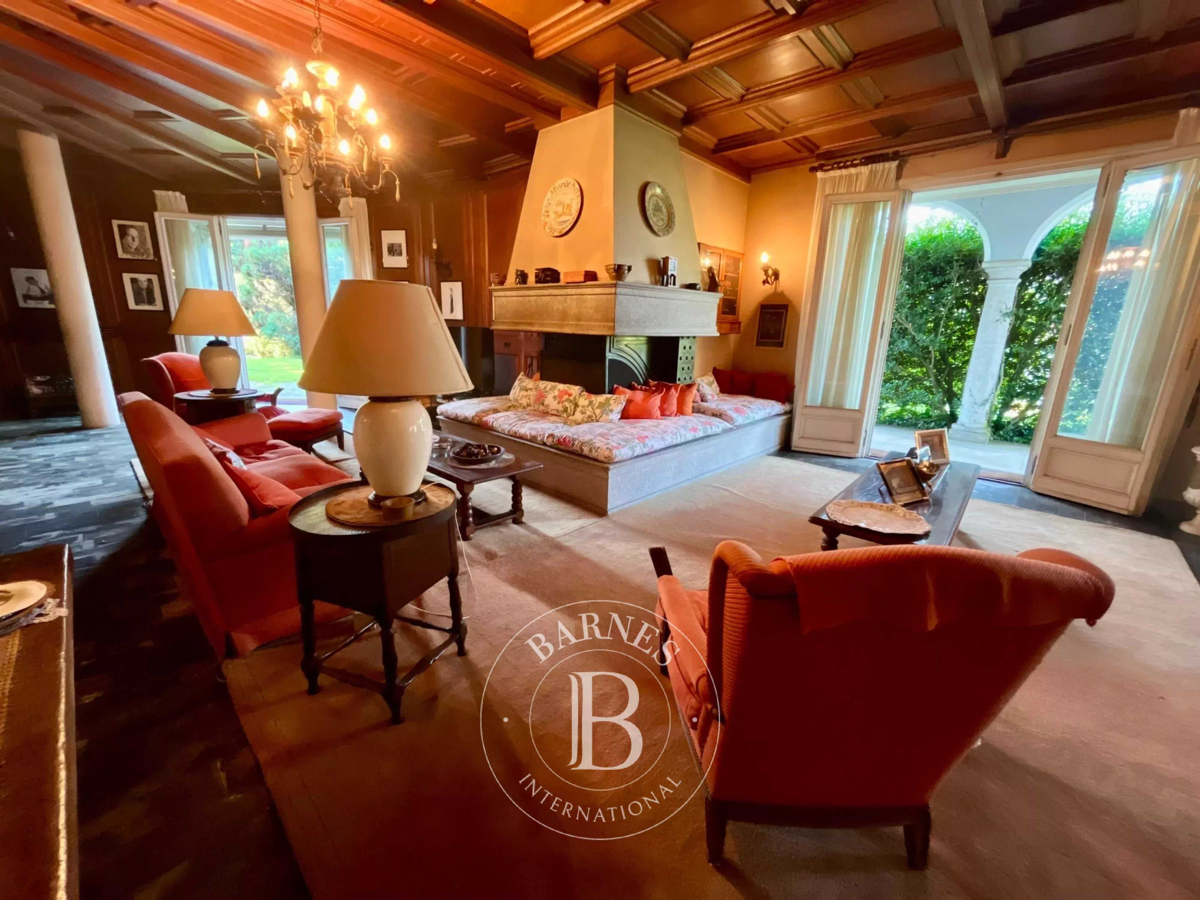 Omegna  - Villa 7 Bedrooms