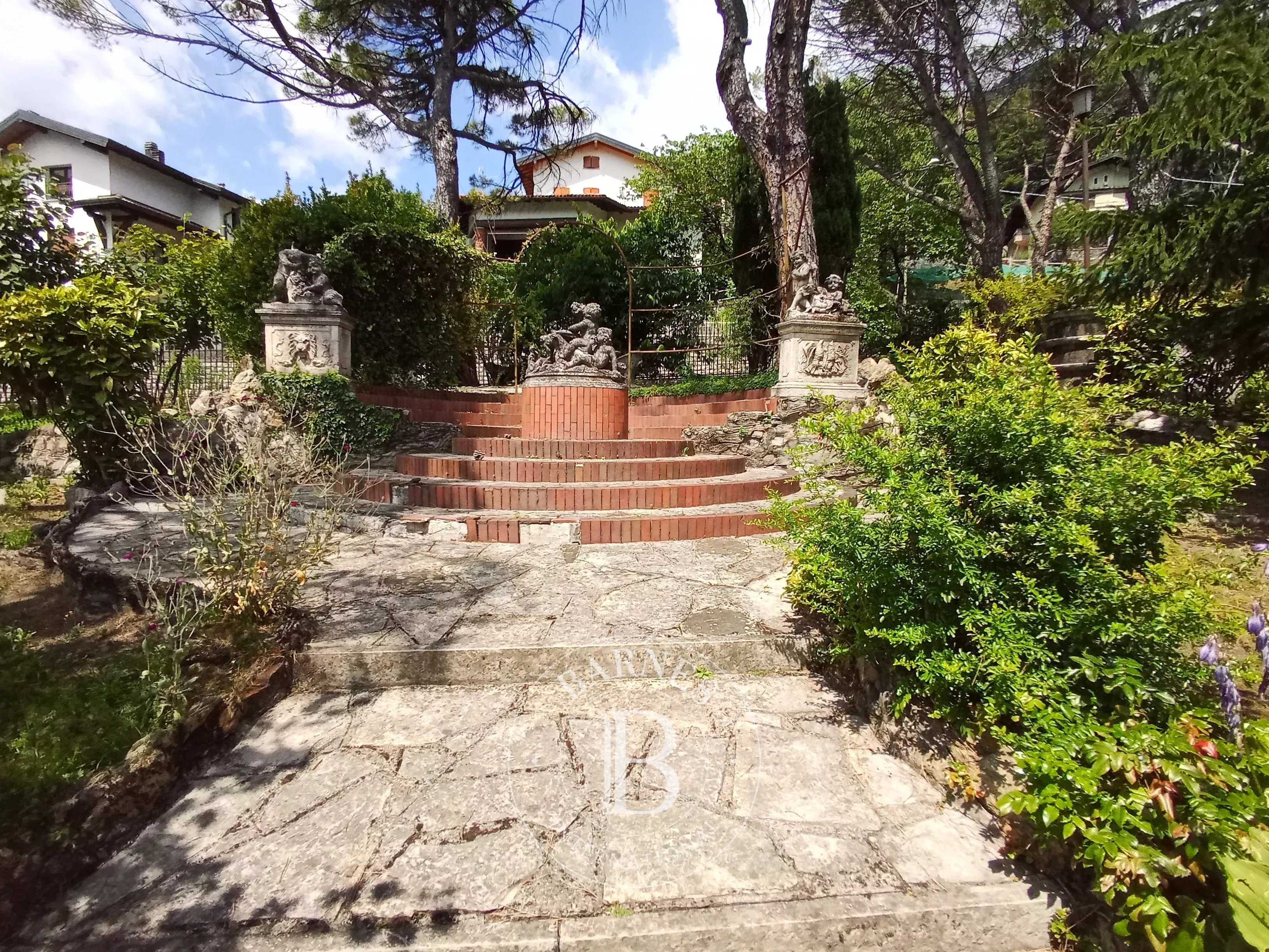 Centro Valle Intelvi  - Villa 