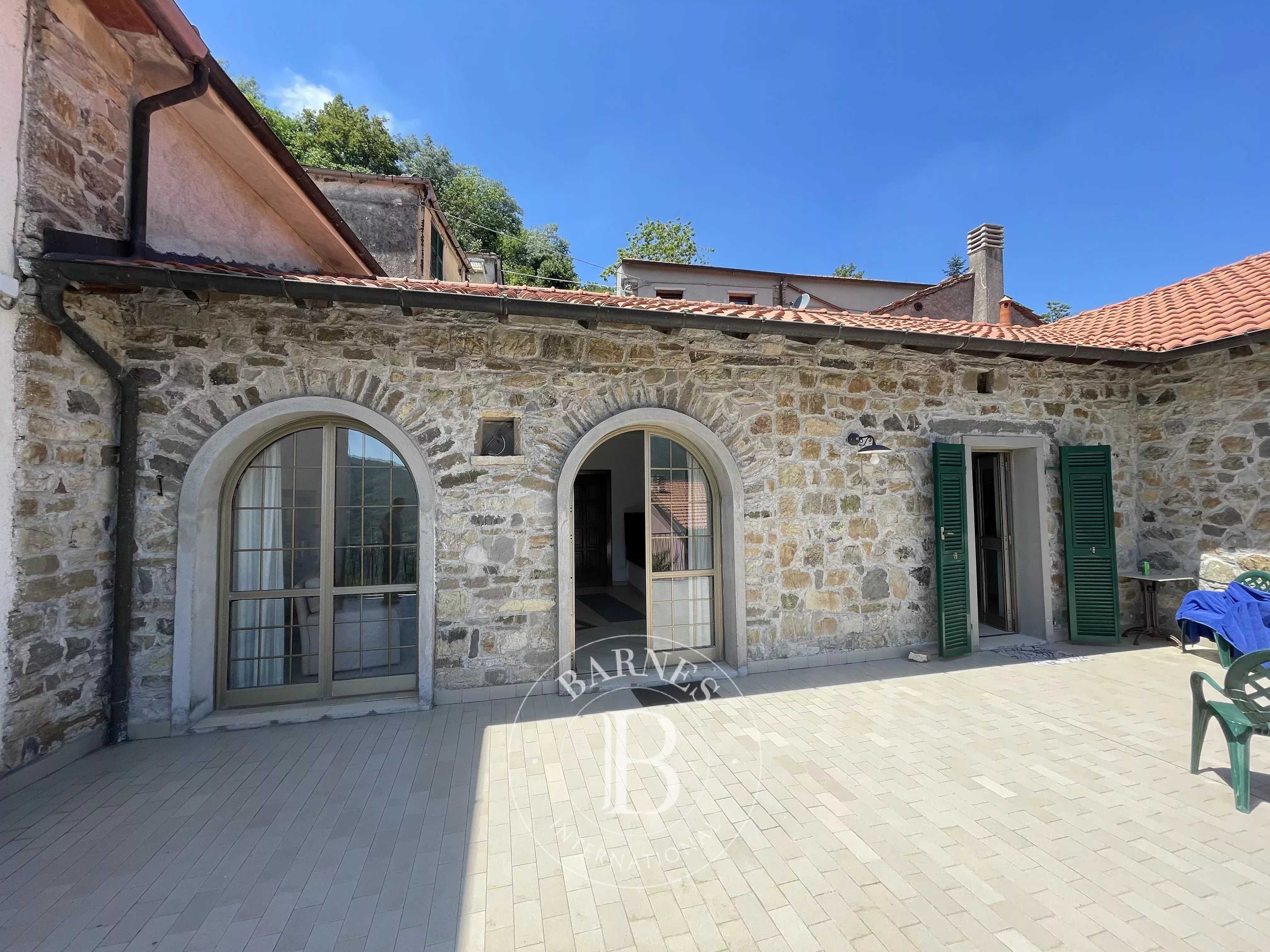 Calice al Cornoviglio  - Appartement 8 Pièces, 1 Chambre