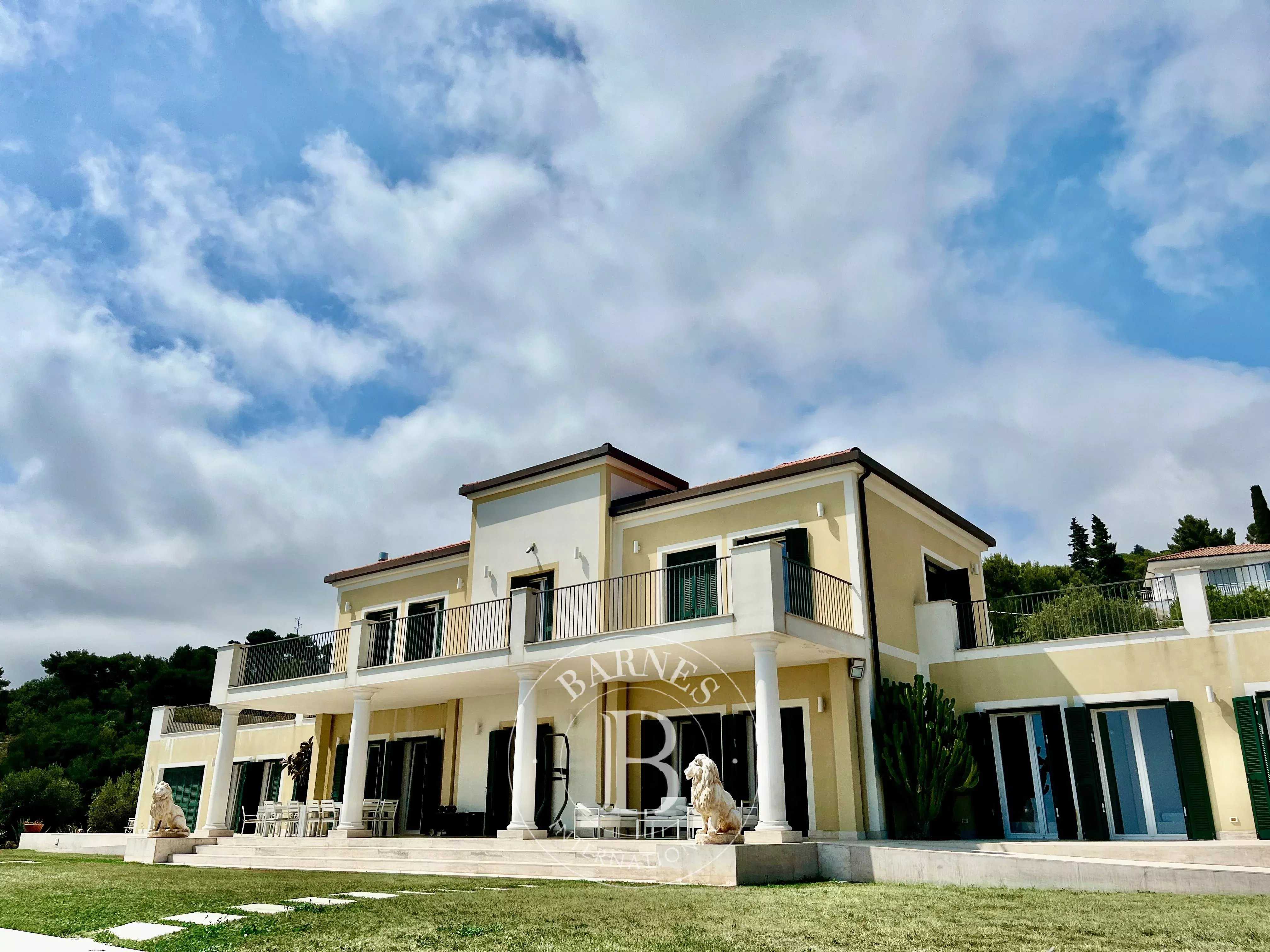 Villa Cipressa  -  ref 84657420 (picture 2)