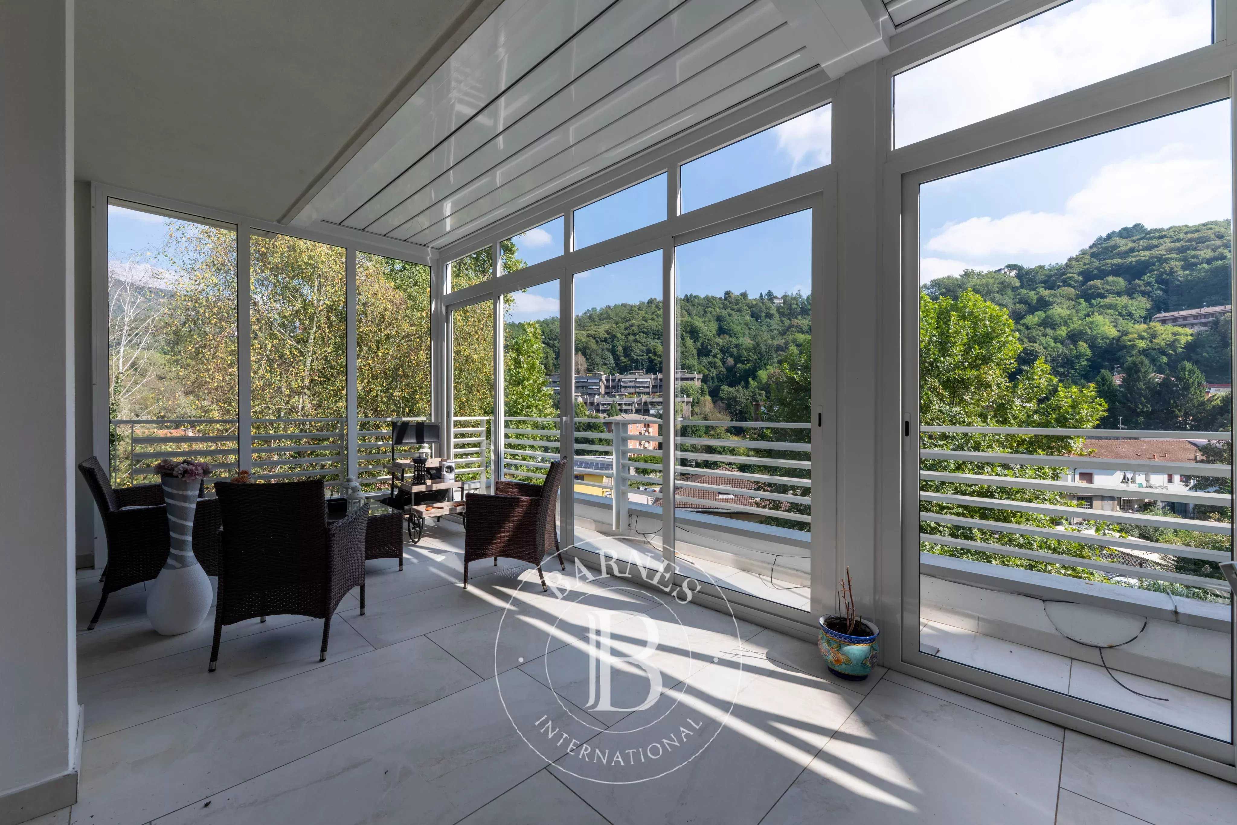 Villa Como  -  ref 86364060 (picture 1)