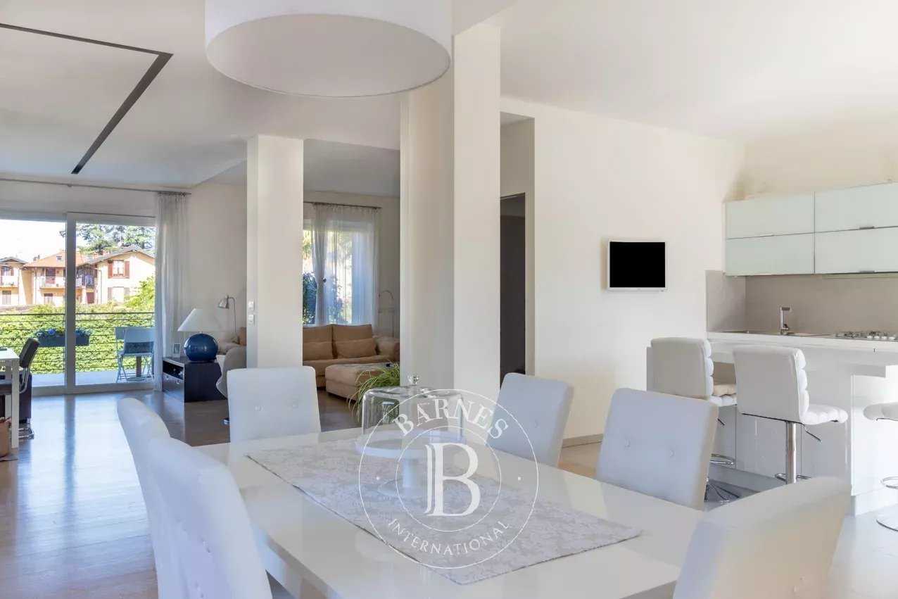 Villa Varese  -  ref 82888334 (picture 3)