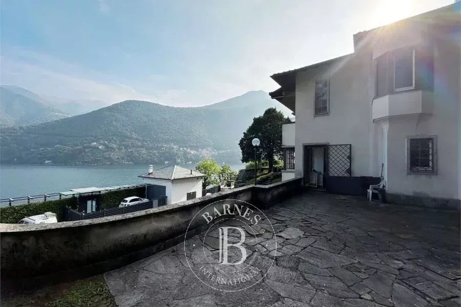 Villa Como  -  ref 83818775 (picture 1)