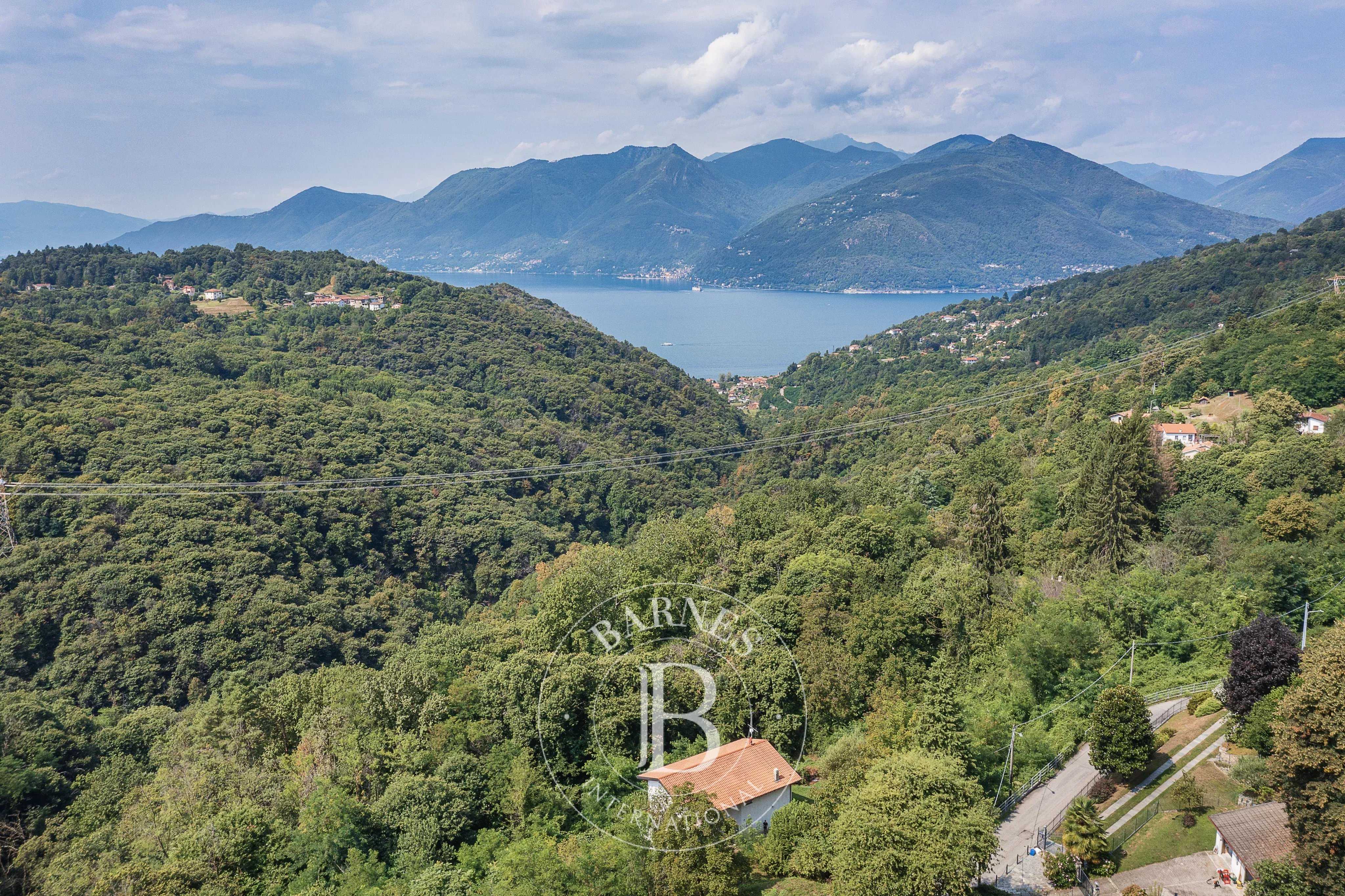 Villa Dumenza  -  ref 83034787 (picture 2)