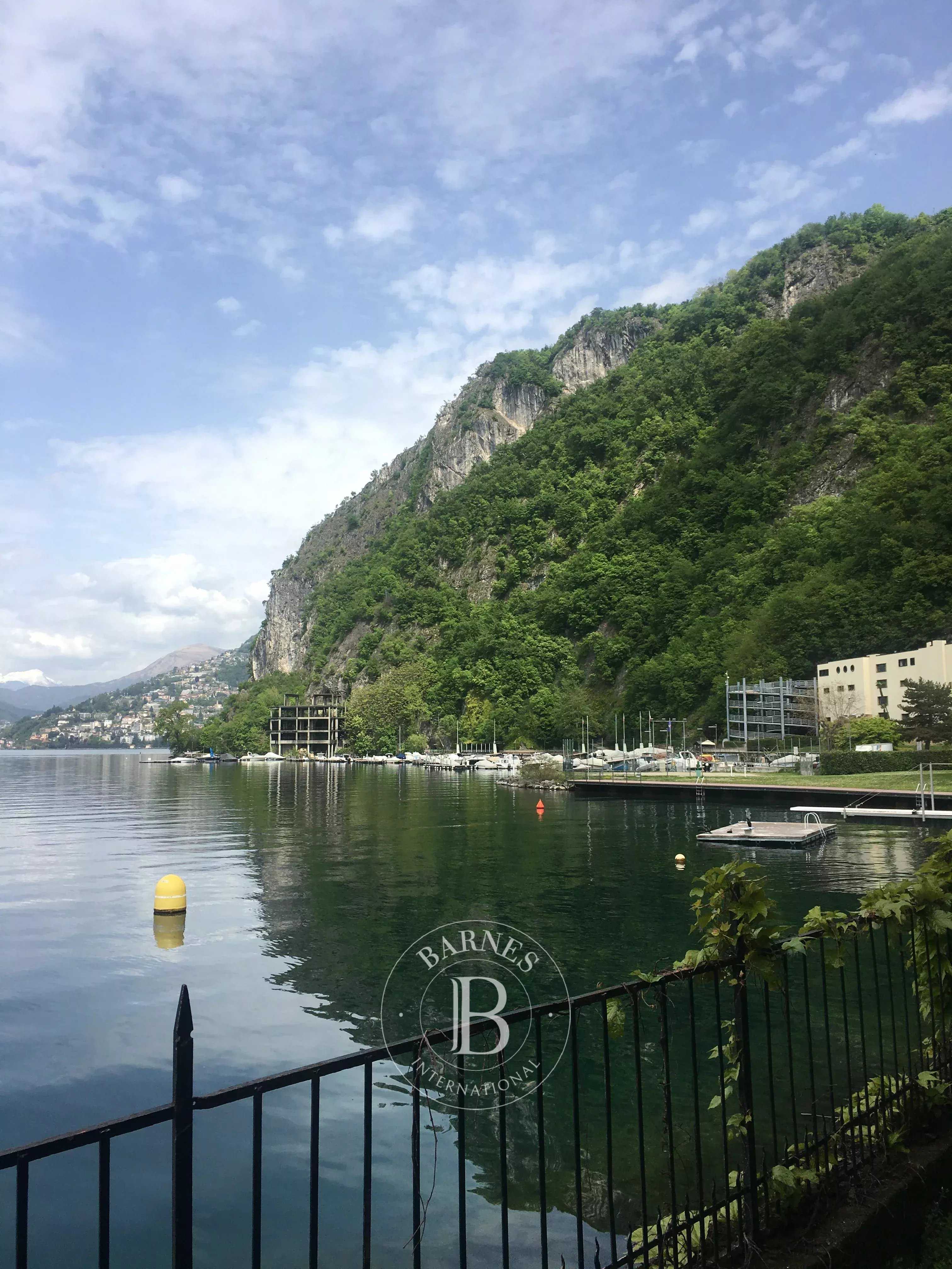 Appartement Campione d'Italia  -  ref 84661706 (picture 2)