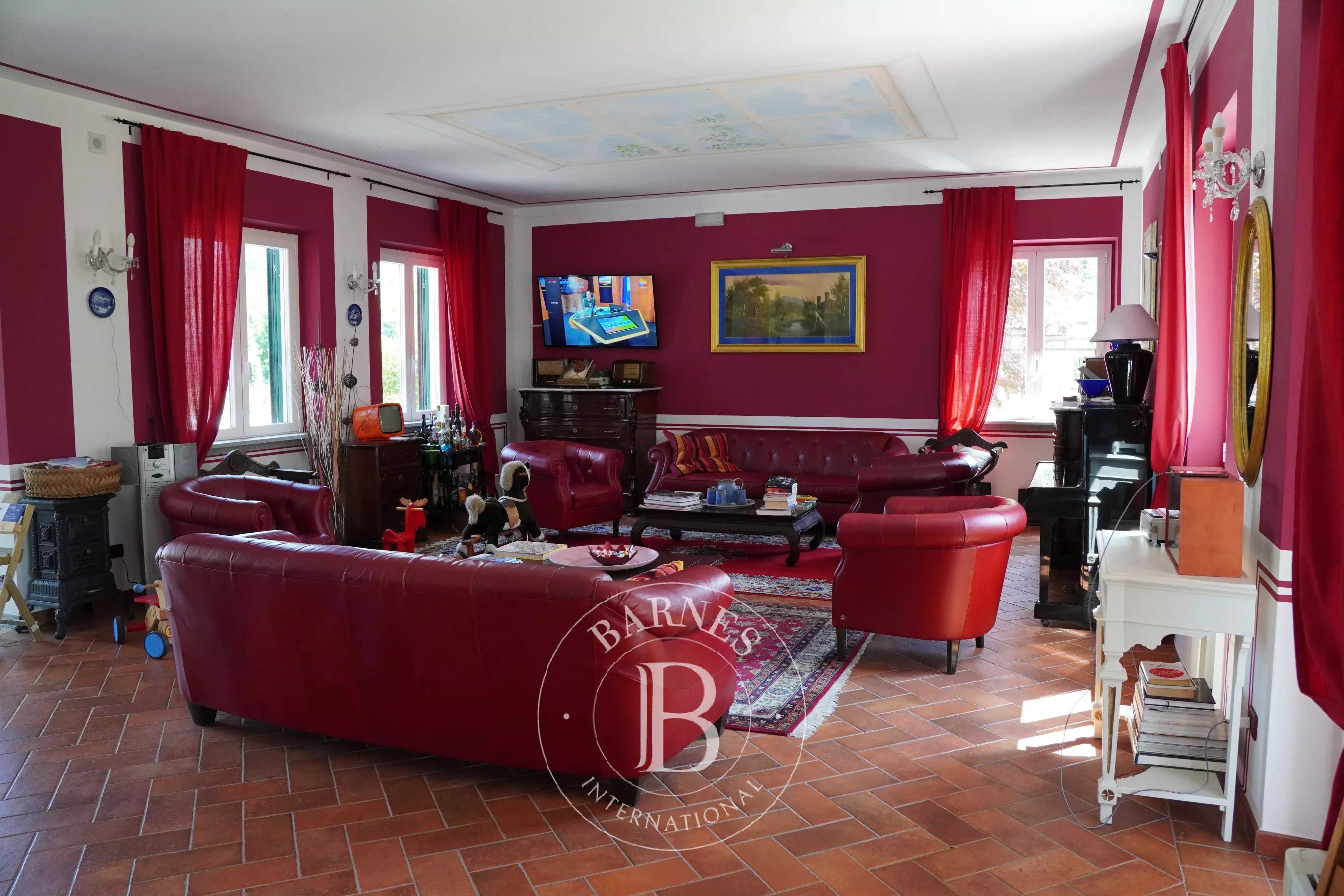 Hôtel Malgesso  -  ref 84726649 (picture 2)