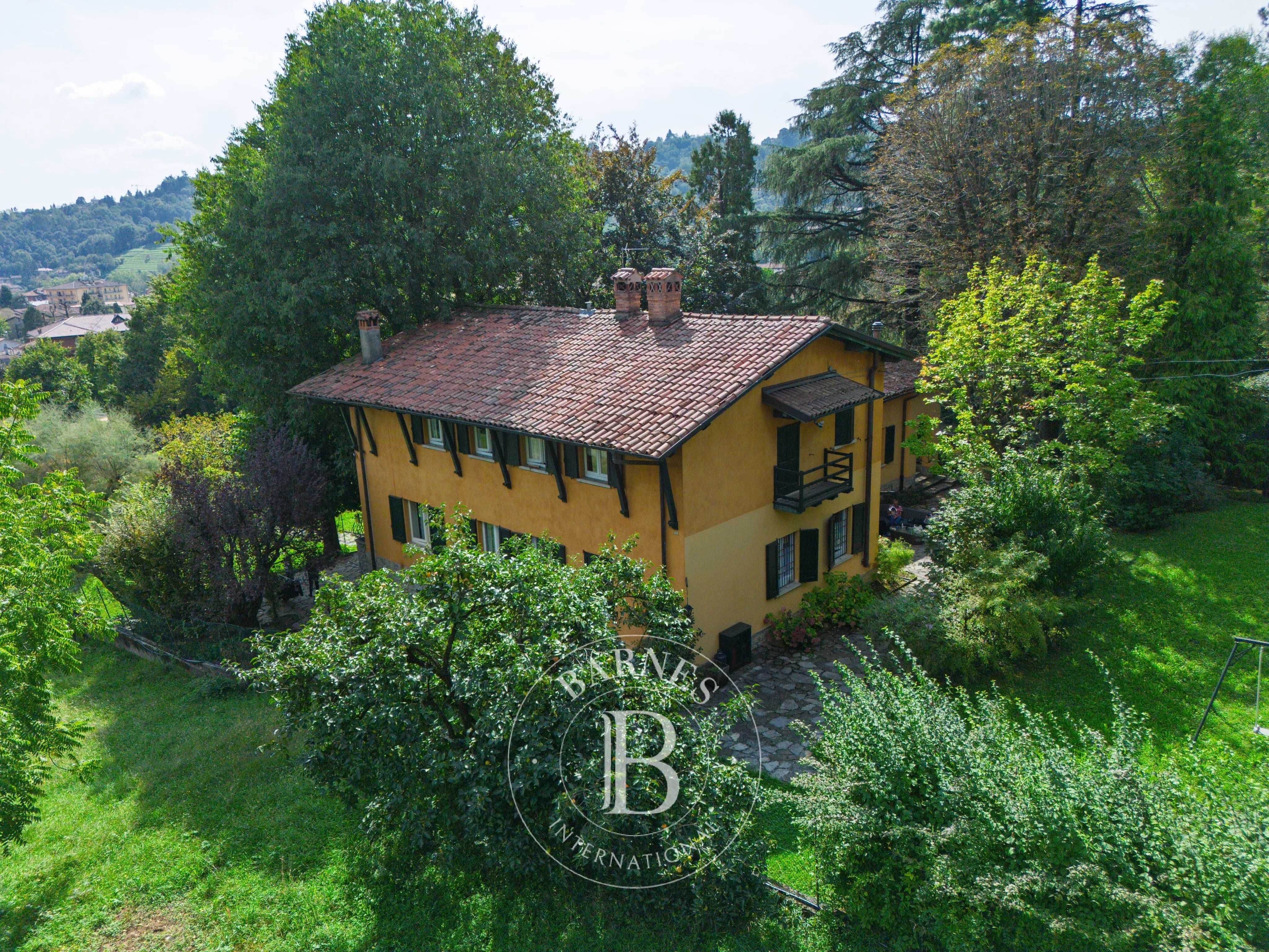 Villa Bergamo  -  ref 86450603 (picture 1)