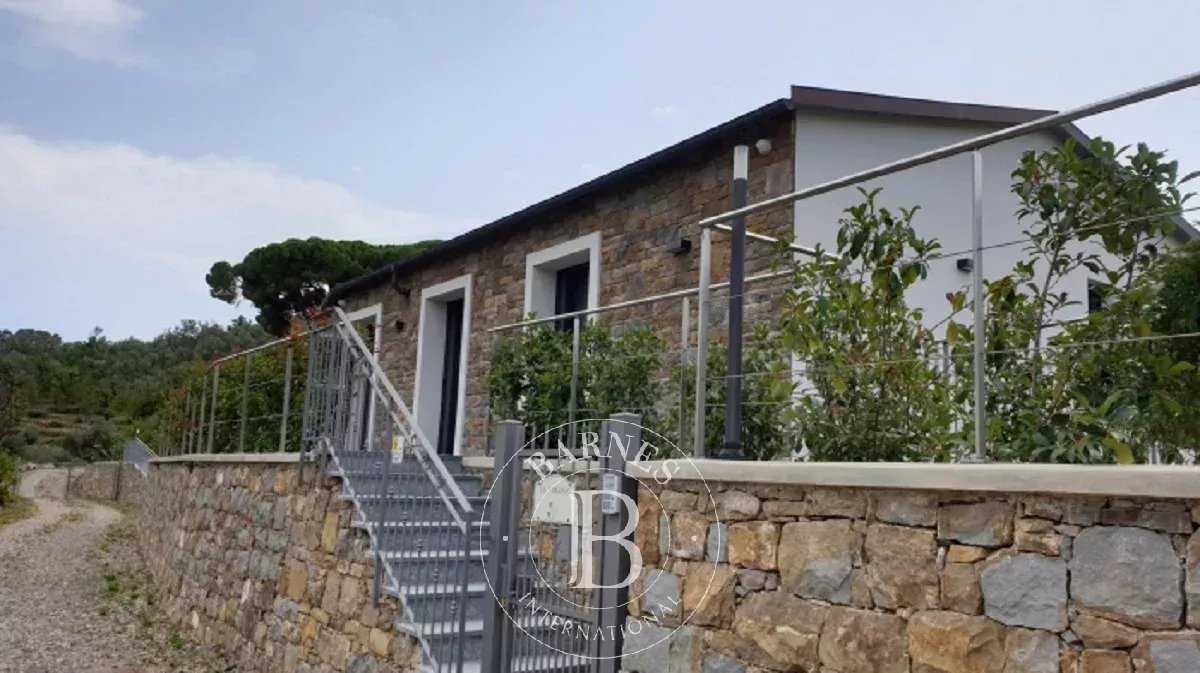 Villa Imperia  -  ref 85043624 (picture 1)