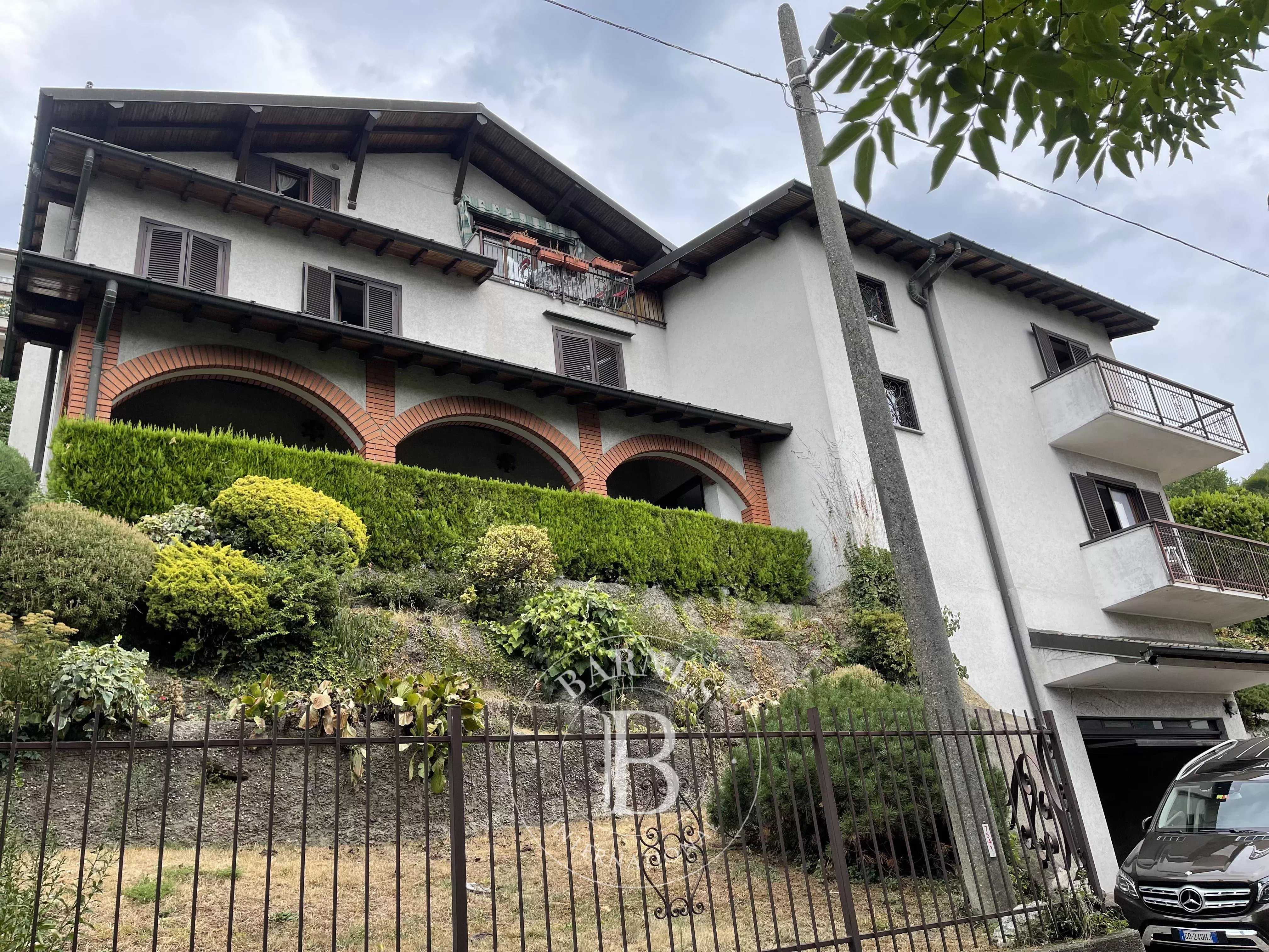 Villa Como  -  ref 7299931 (picture 1)