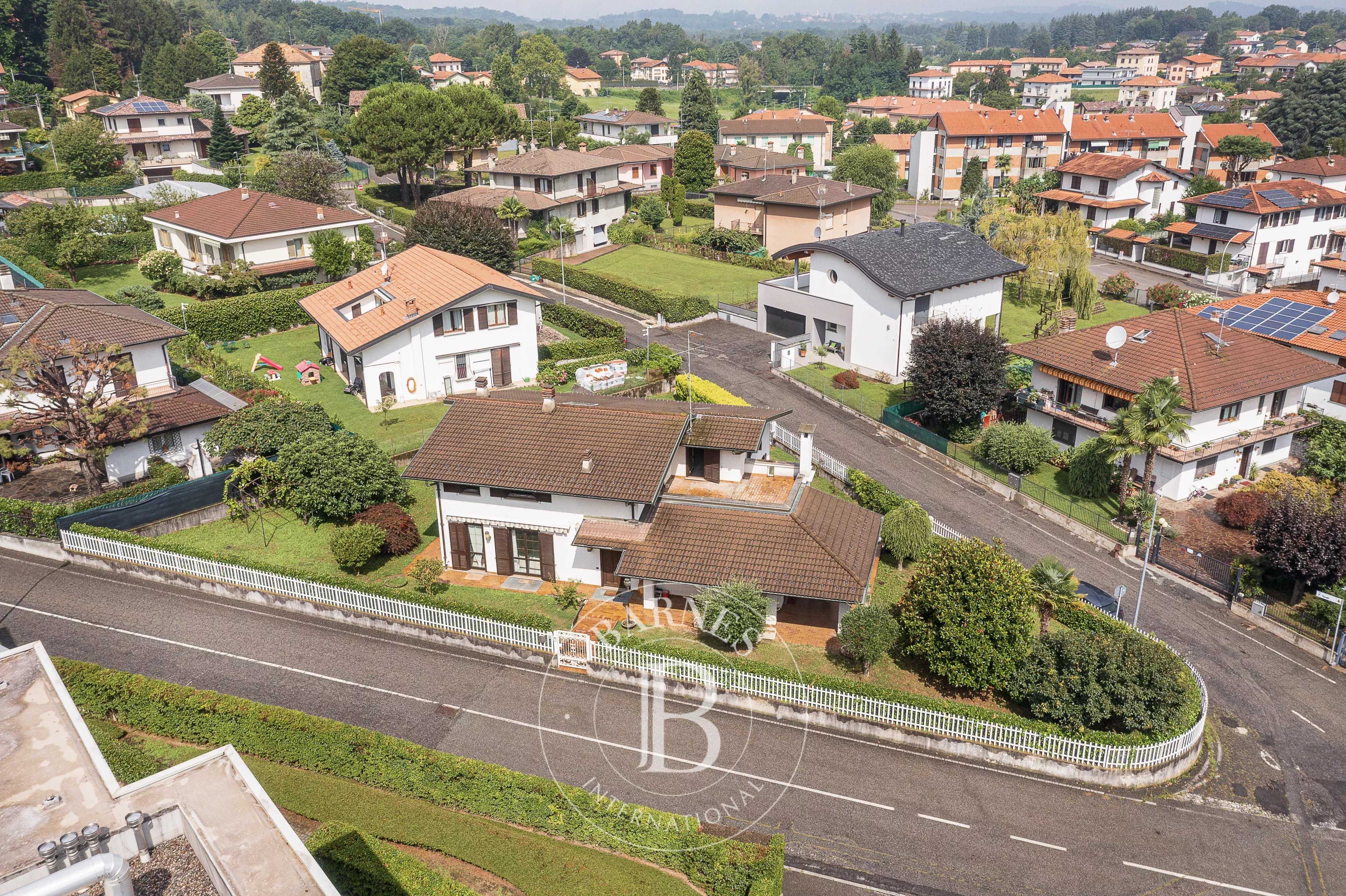Villa Olgiate Comasco  -  ref 82971455 (picture 1)