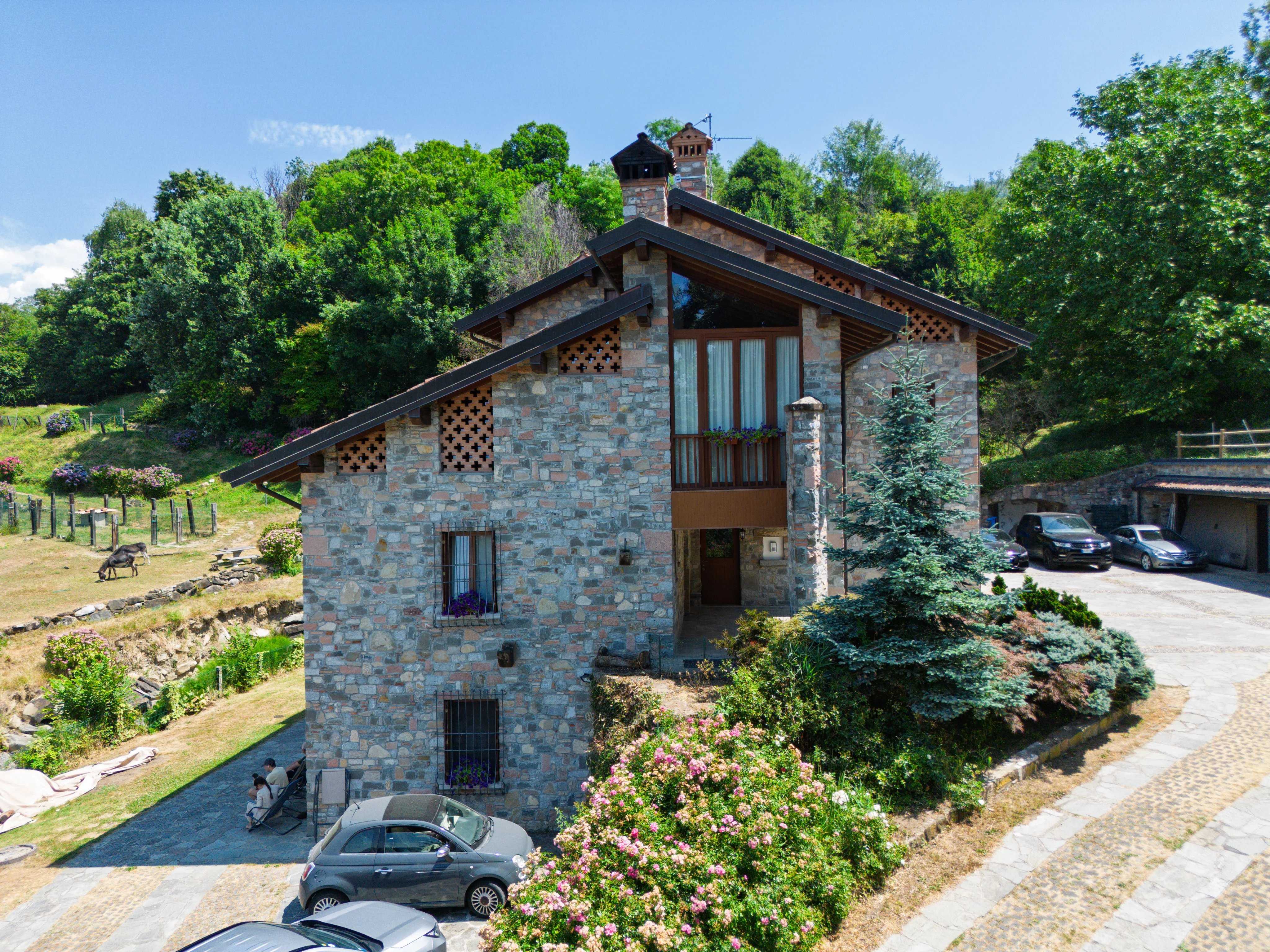 Villa Dolzago  -  ref 85451268 (picture 1)