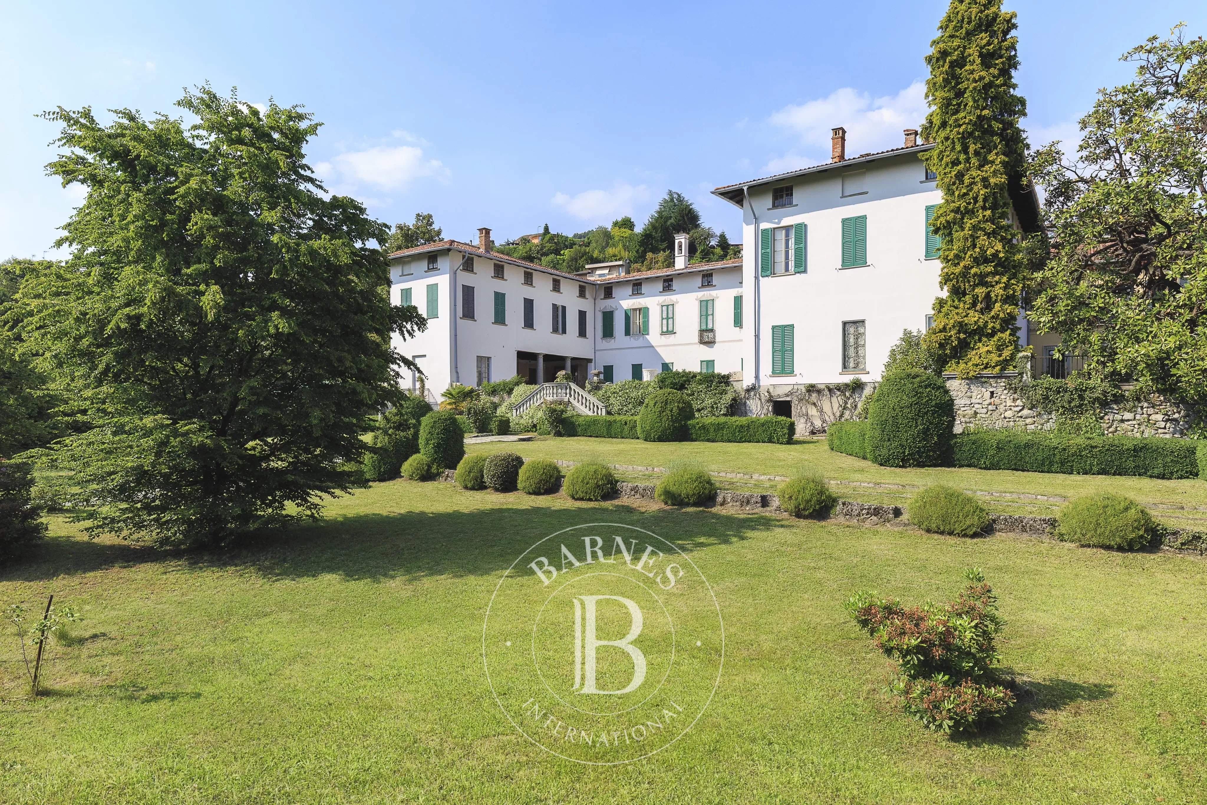 Como  - Villa 19 Bedrooms - picture 8