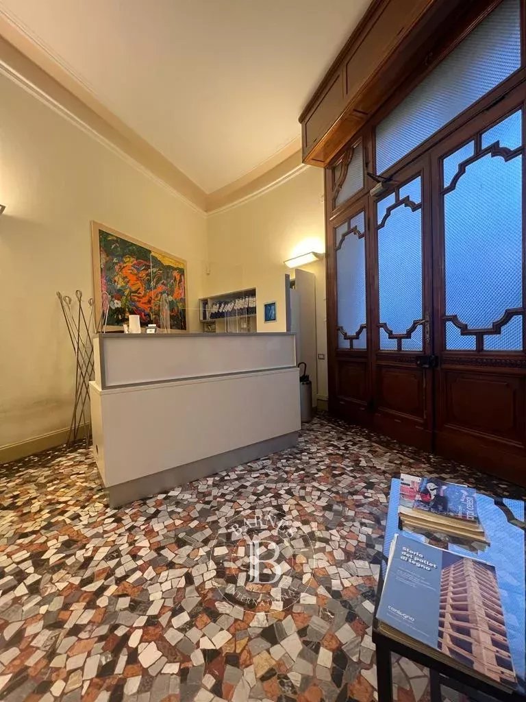 Como  - Offices  - picture 3