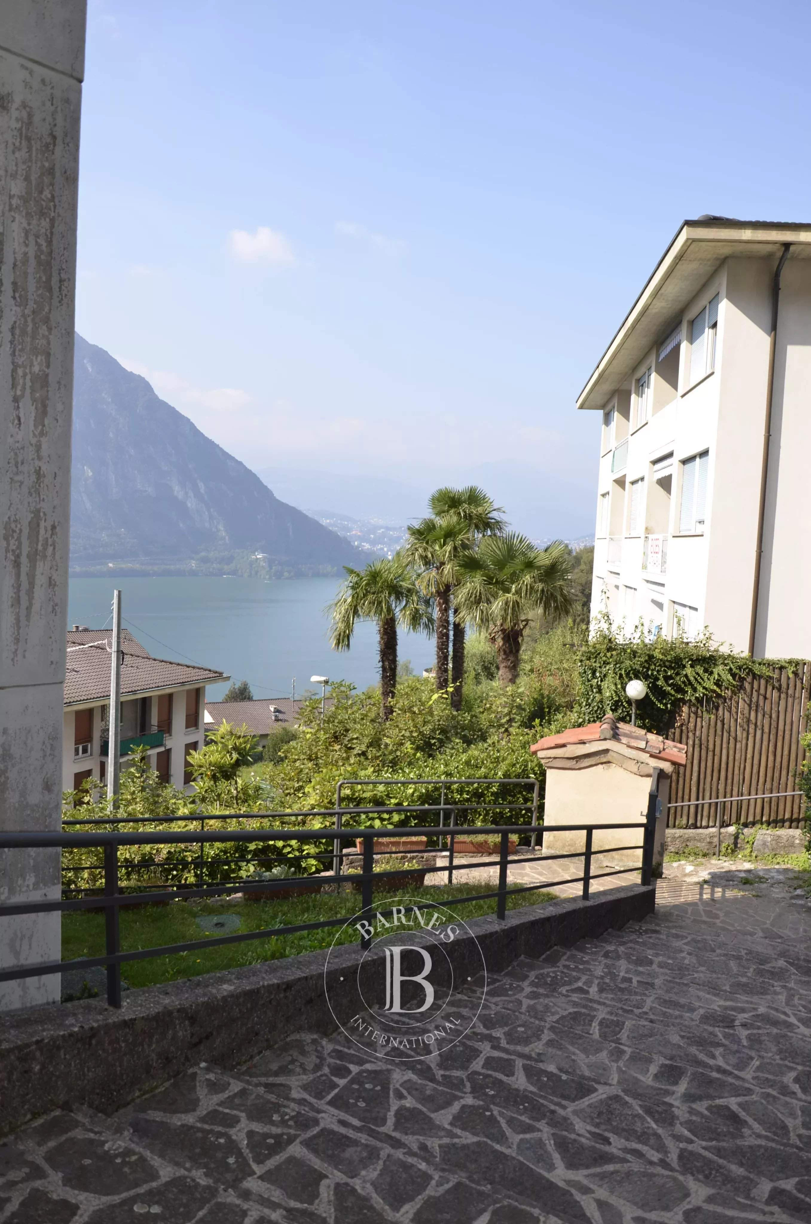 Campione d'Italia  - Apartment 3 Bedrooms - picture 4