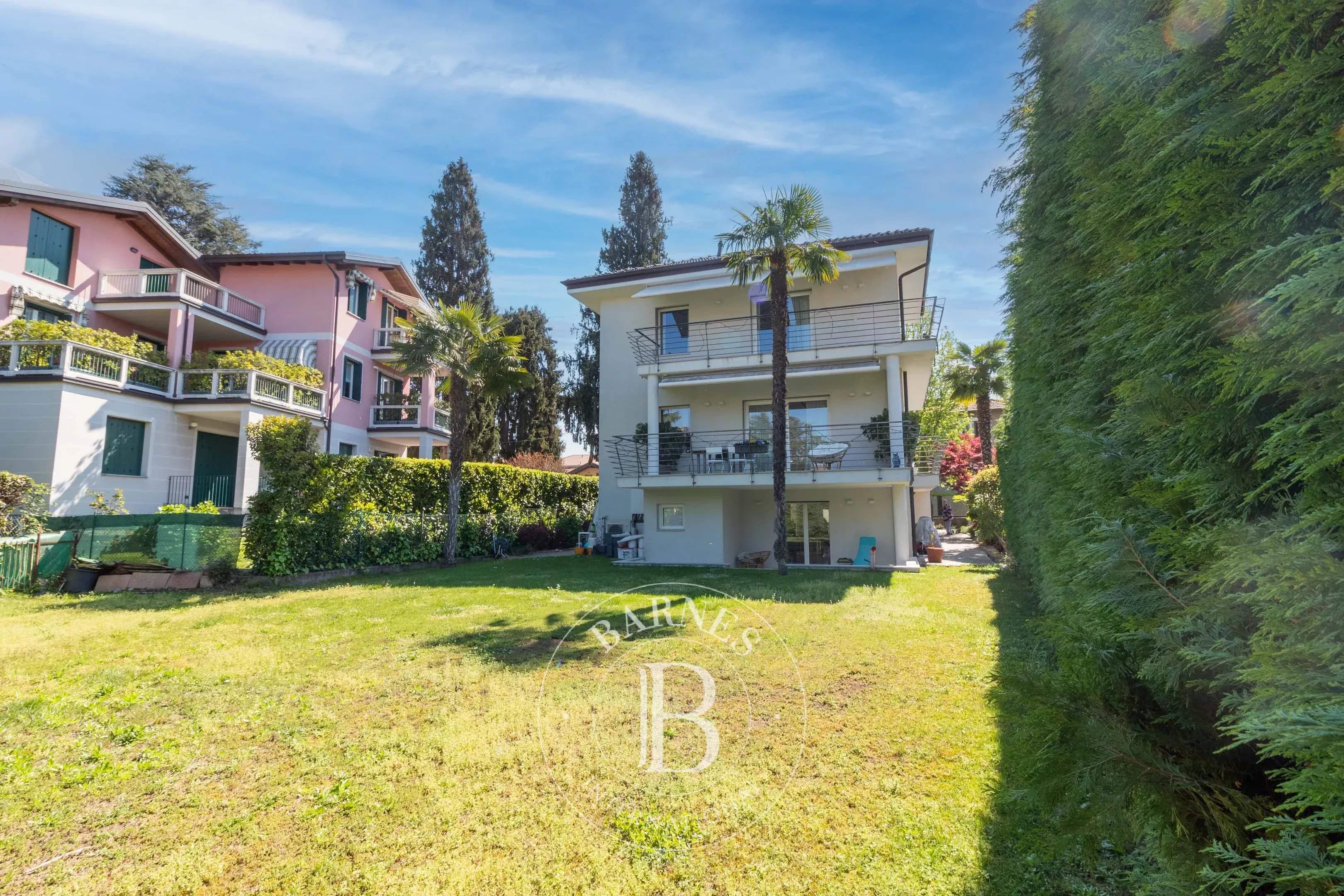 Varese  - Villa 3 Bedrooms - picture 20
