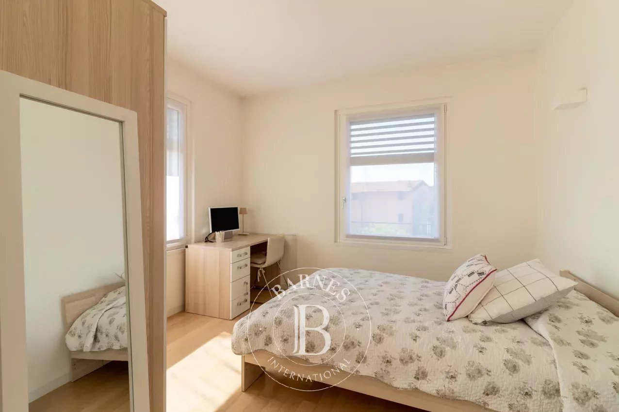 Varese  - Villa 3 Bedrooms - picture 14