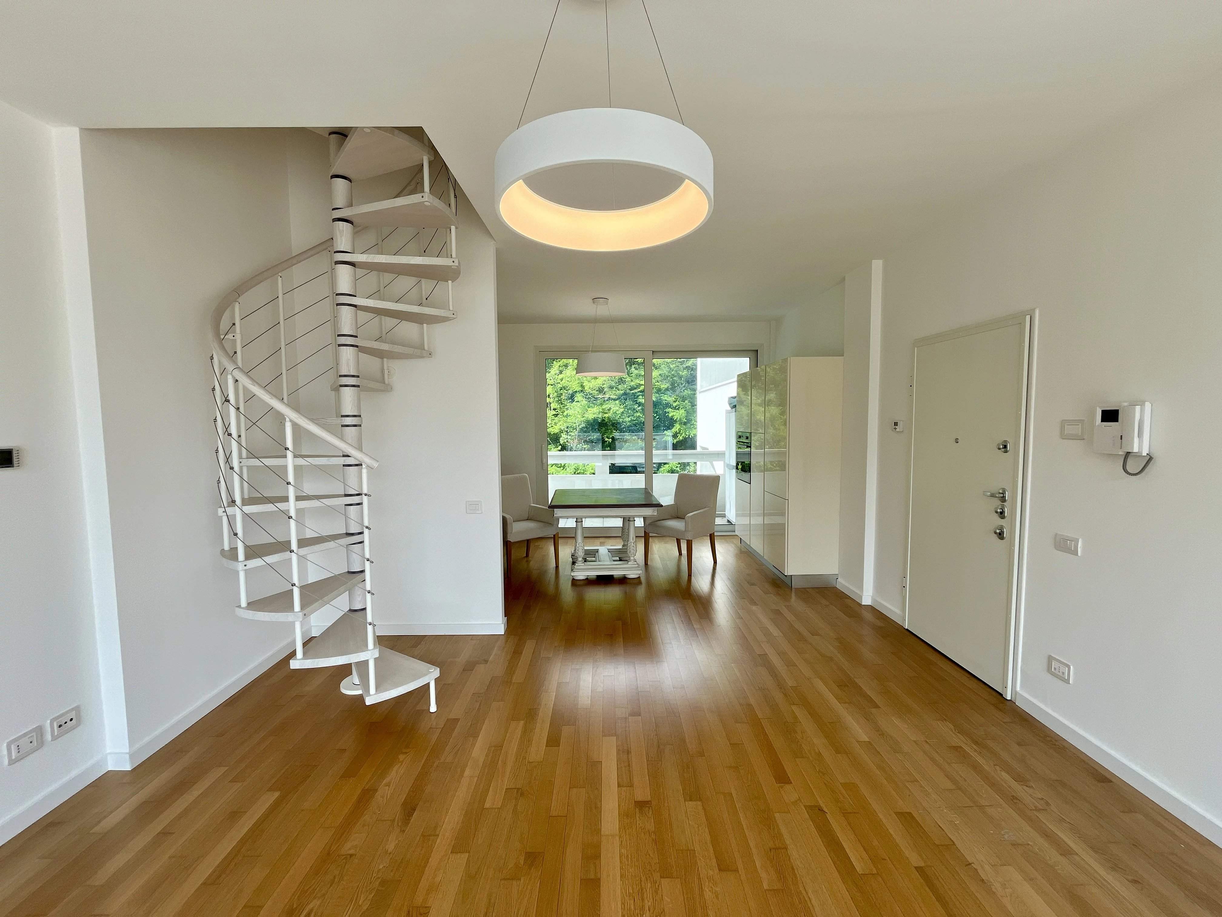 Como  - Apartment  - picture 1