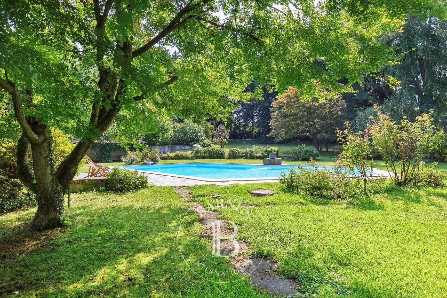 Castelletto sopra Ticino  - Villa 8 Bedrooms - picture 9