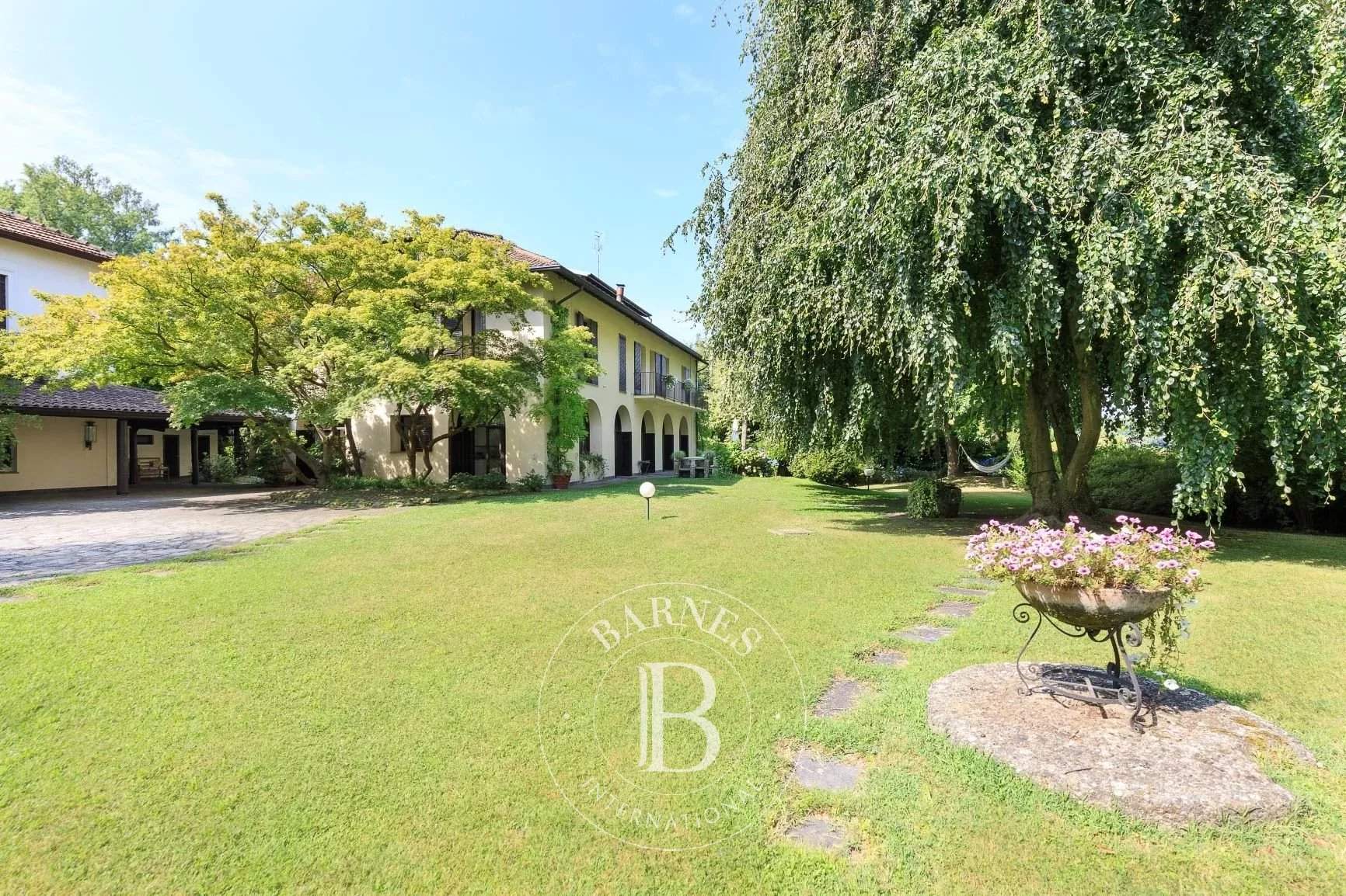 Castelletto sopra Ticino  - Villa 8 Bedrooms - picture 20