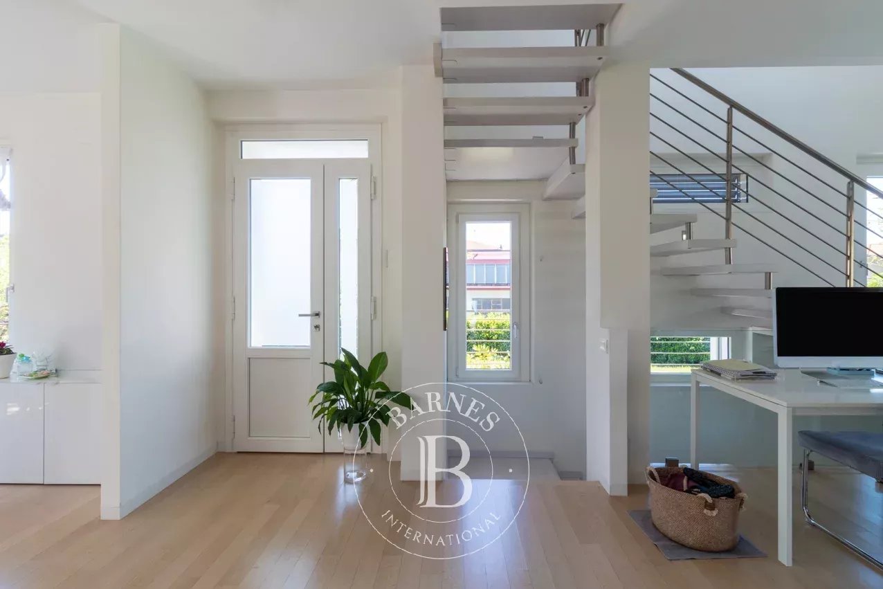 Varese  - Villa 3 Bedrooms - picture 10