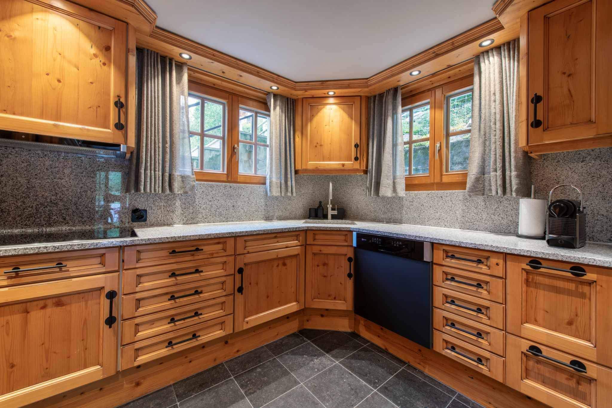 Zermatt  - Chalet 4 Bedrooms - picture 13