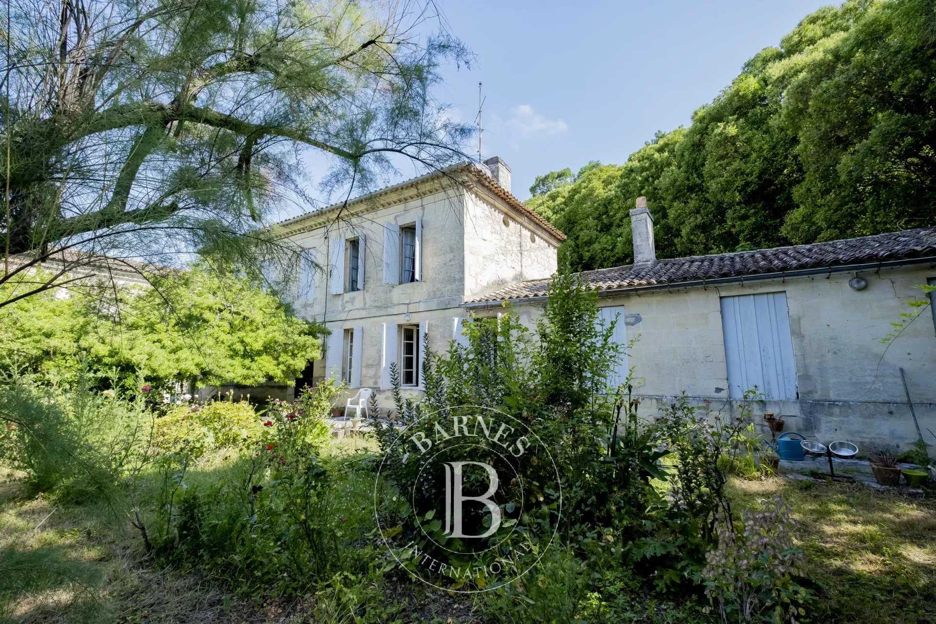 Bayon-sur-Gironde  - House 