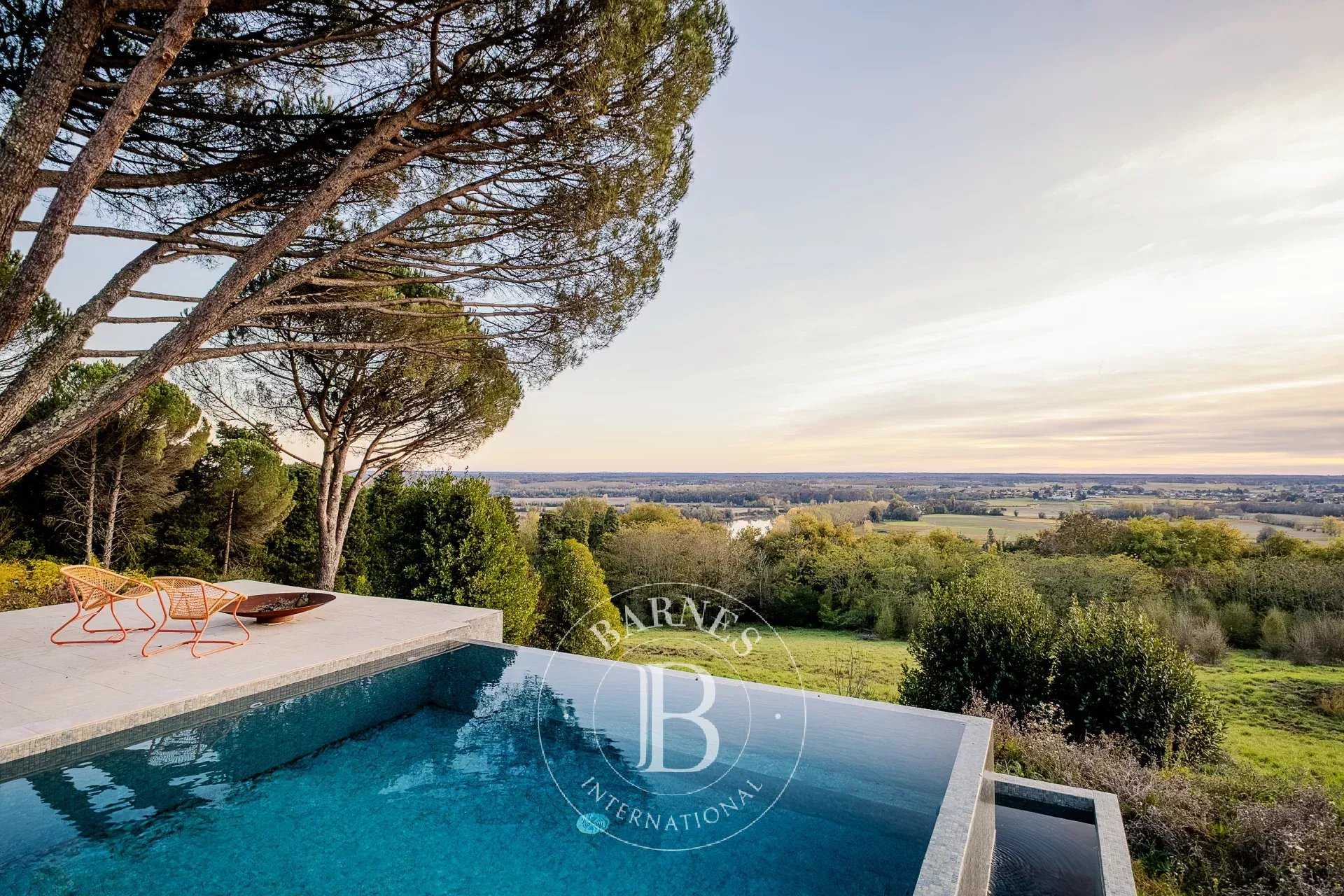 Langoiran  - House 5 Bedrooms