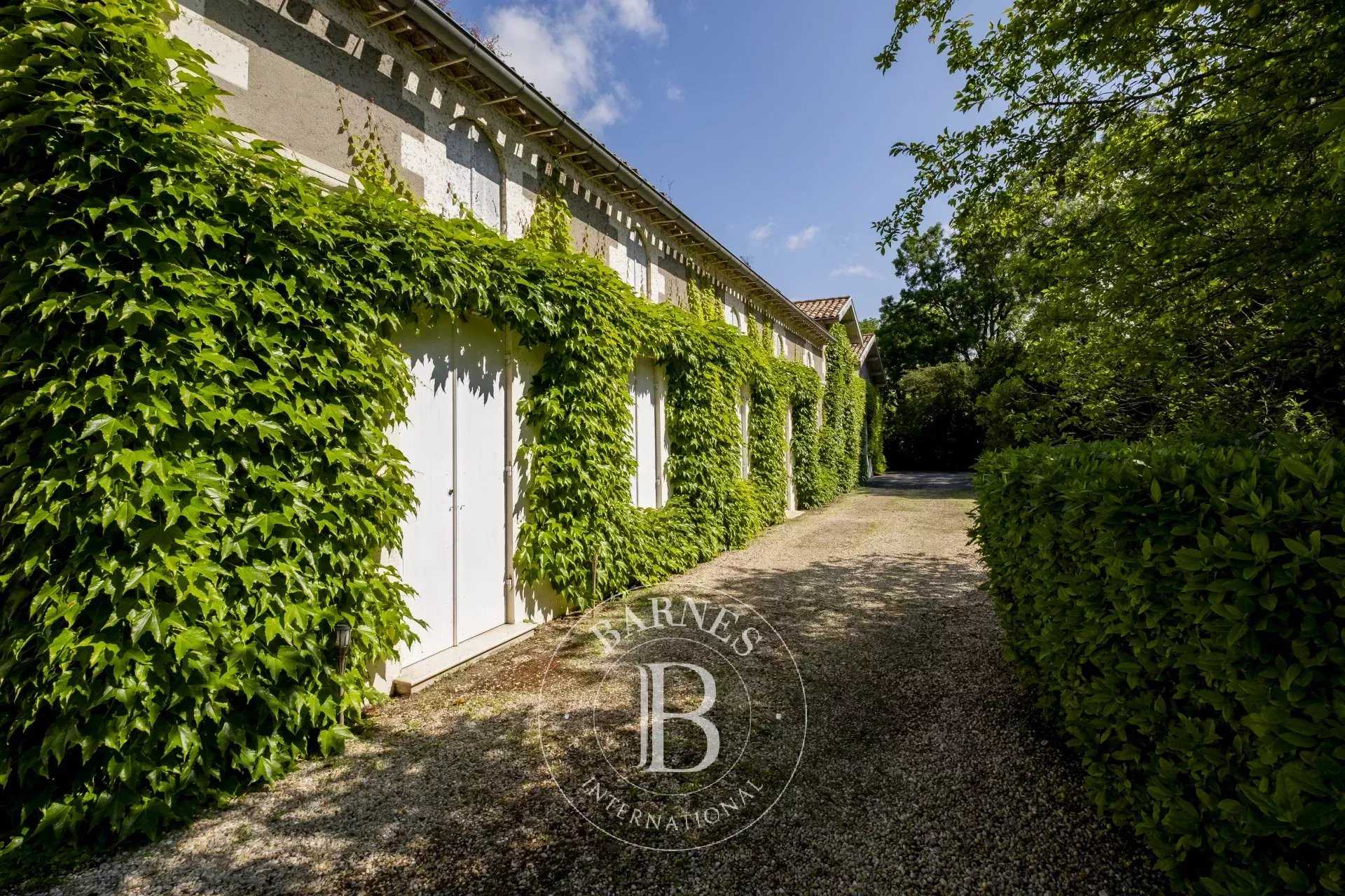 Saint-Loubès  - Property 