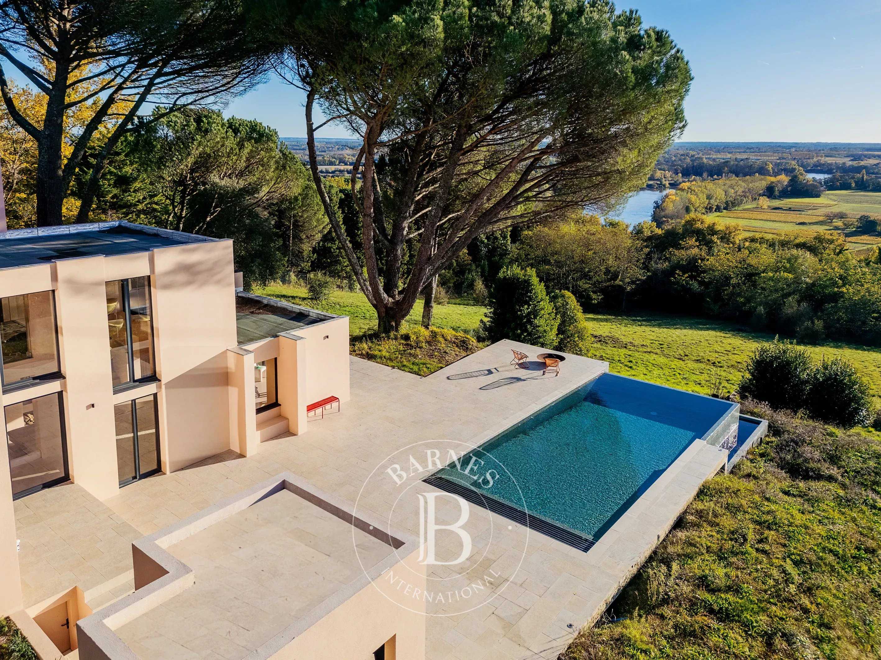 Langoiran  - Maison 10 Pi&egrave;ces 5 Chambres