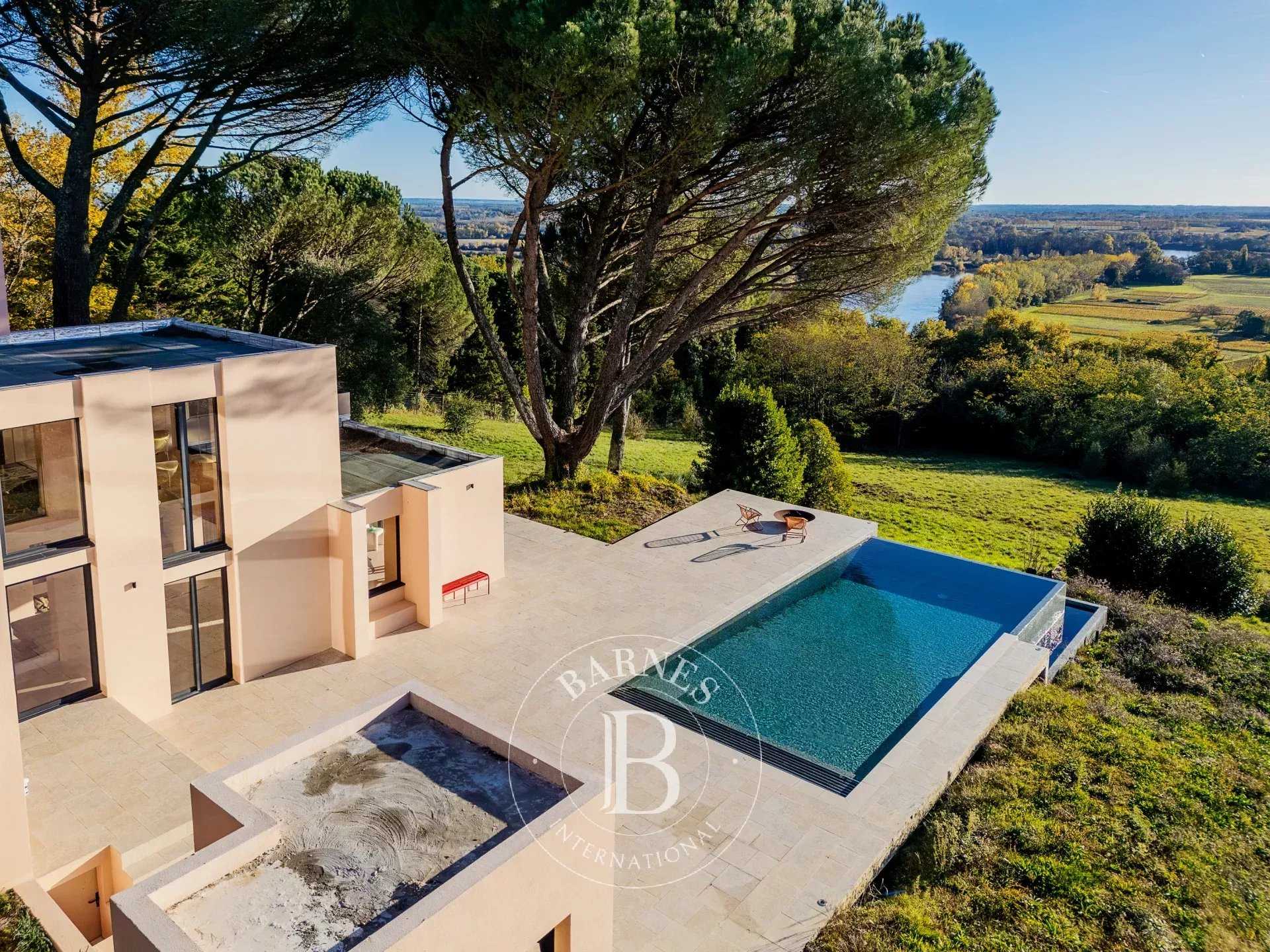 Langoiran  - House 5 Bedrooms