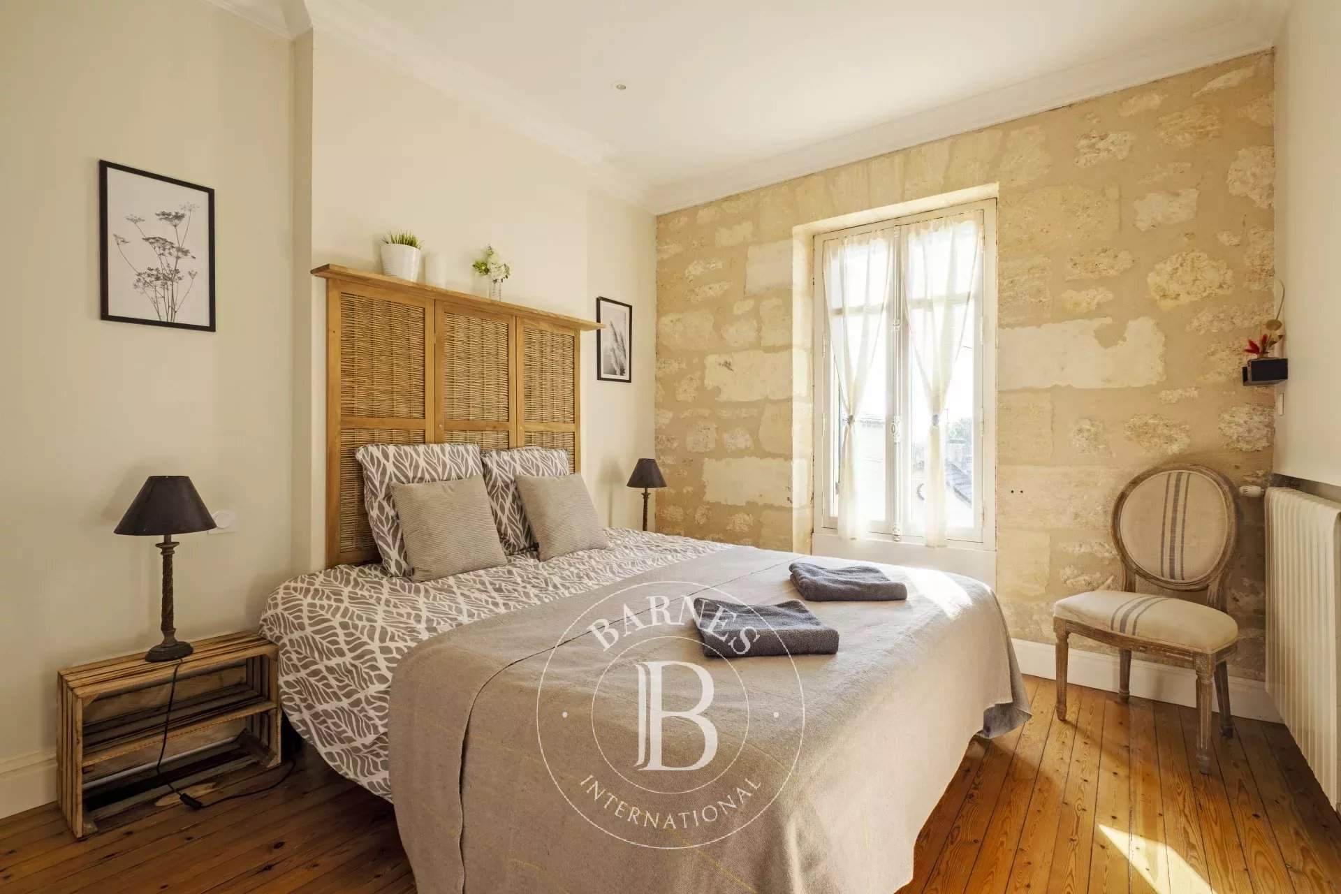 Prignac-et-Marcamps  - Property 10 Bedrooms - picture 18