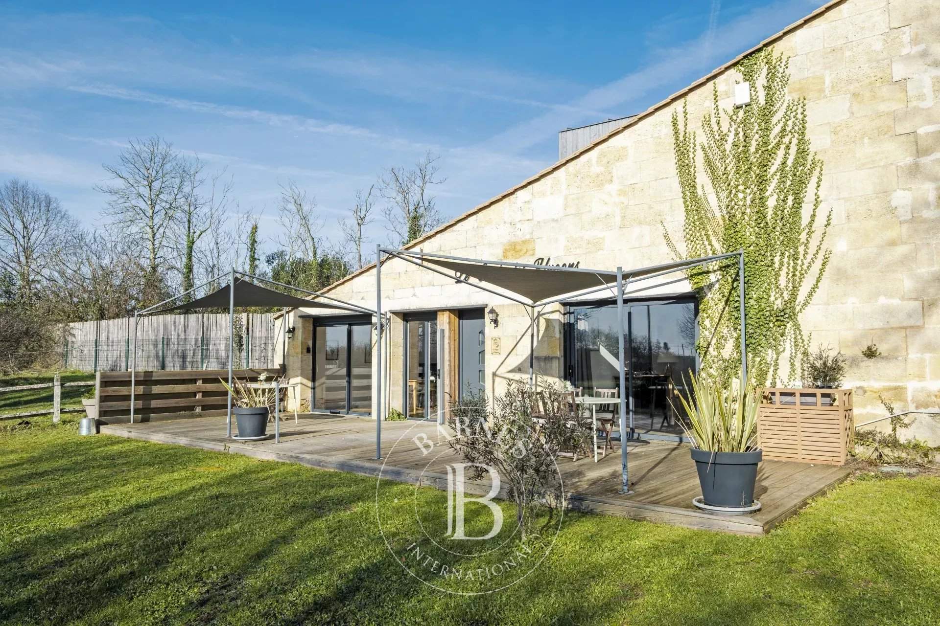 Prignac-et-Marcamps  - Property 10 Bedrooms - picture 13