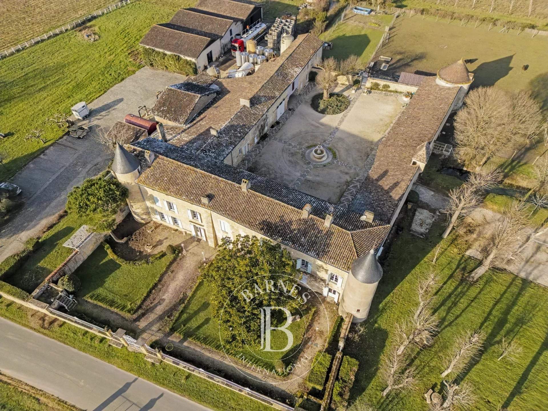 Langoiran  - Property  - picture 1