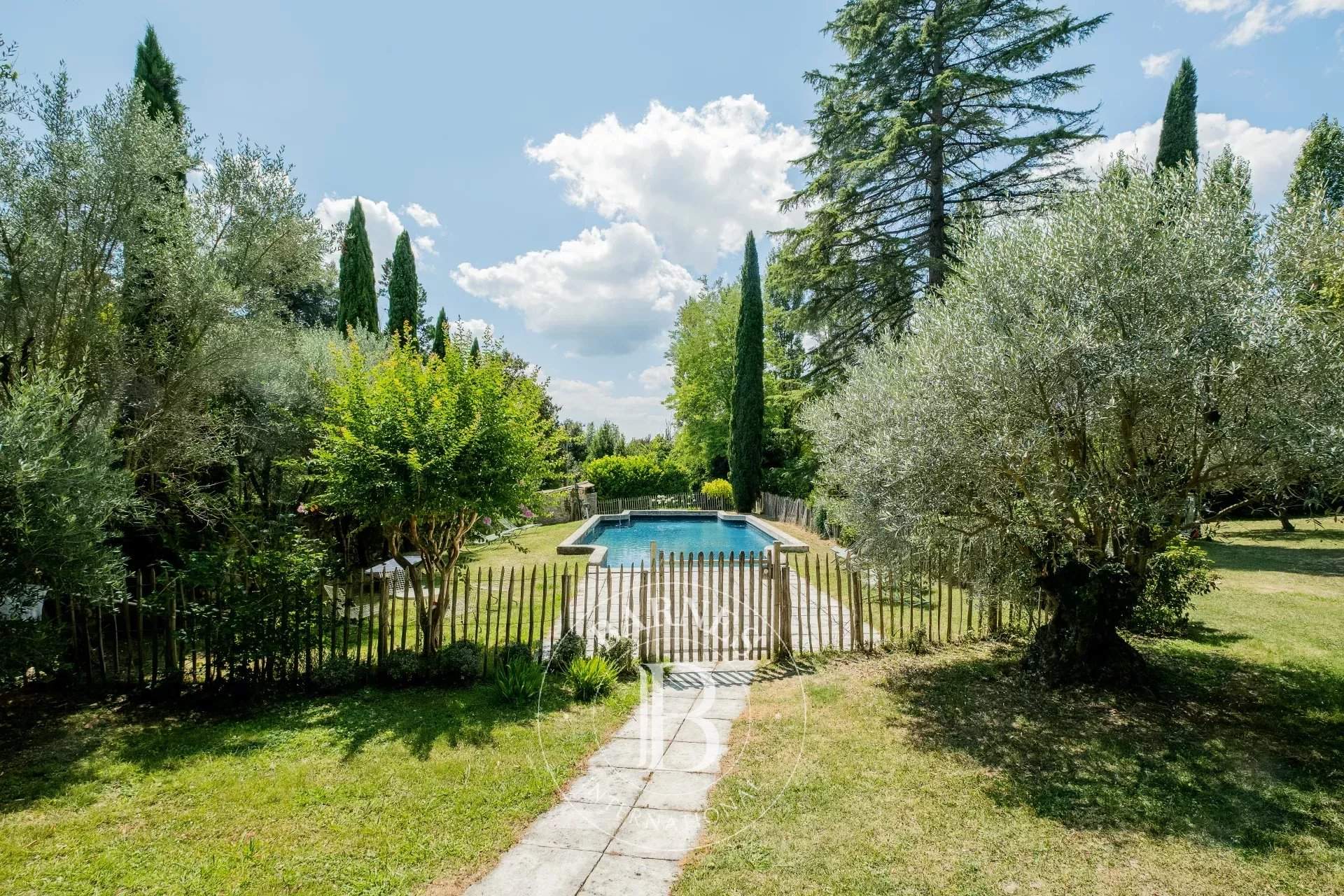 Langoiran  - Property 6 Bedrooms - picture 14