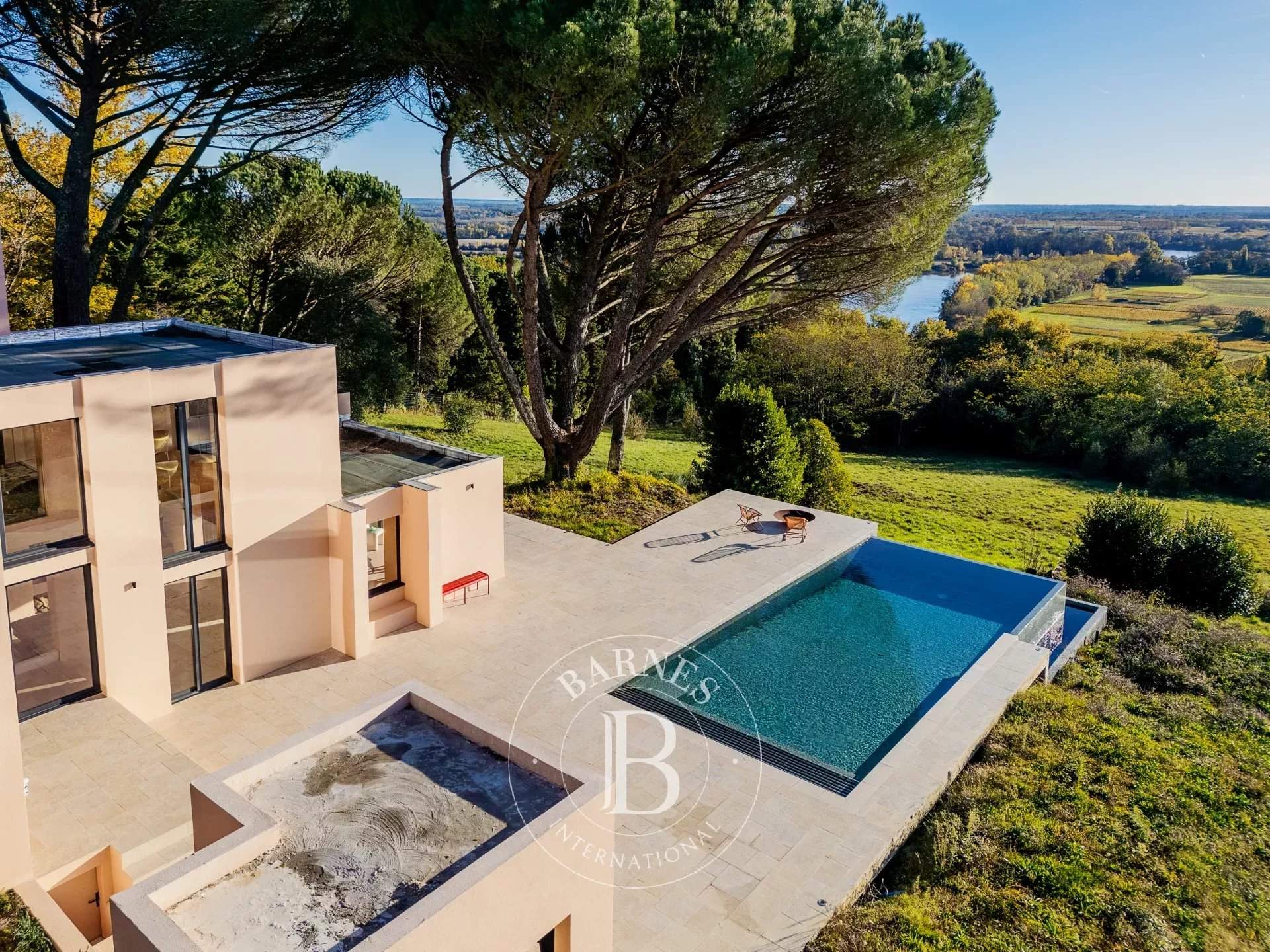 Langoiran  - House 5 Bedrooms - picture 1