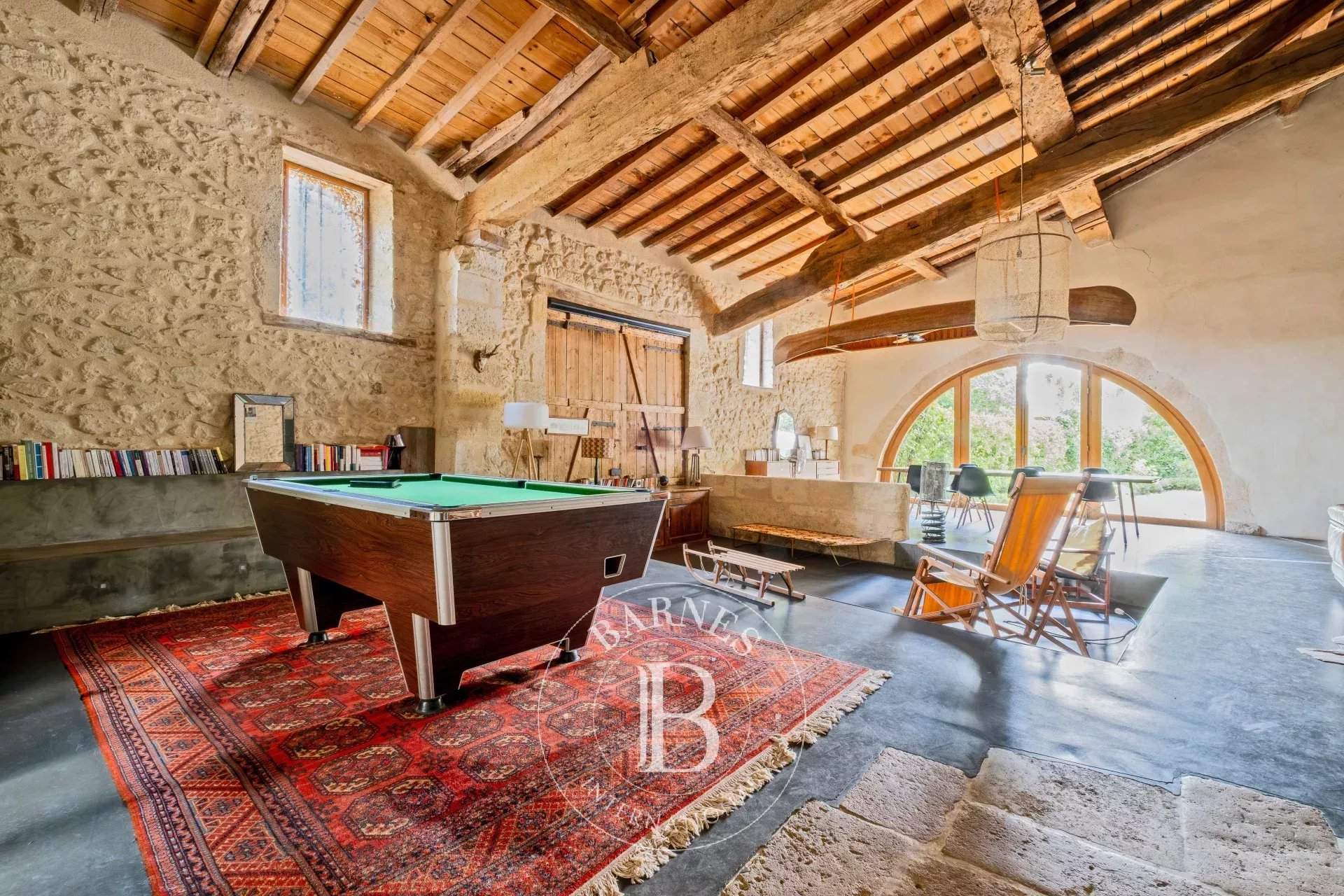 Langoiran  - Property 6 Bedrooms - picture 8