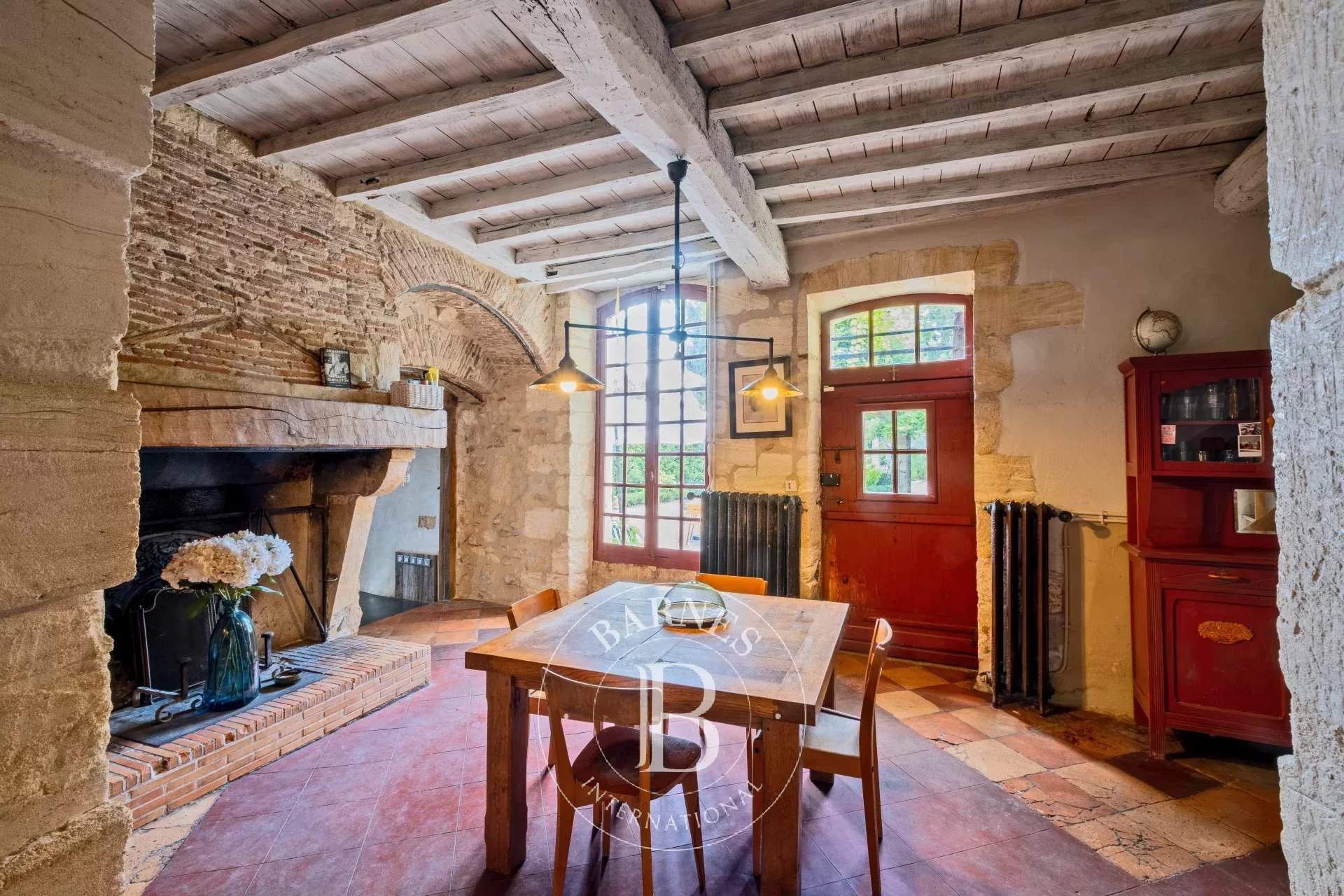 Langoiran  - Property 6 Bedrooms - picture 18