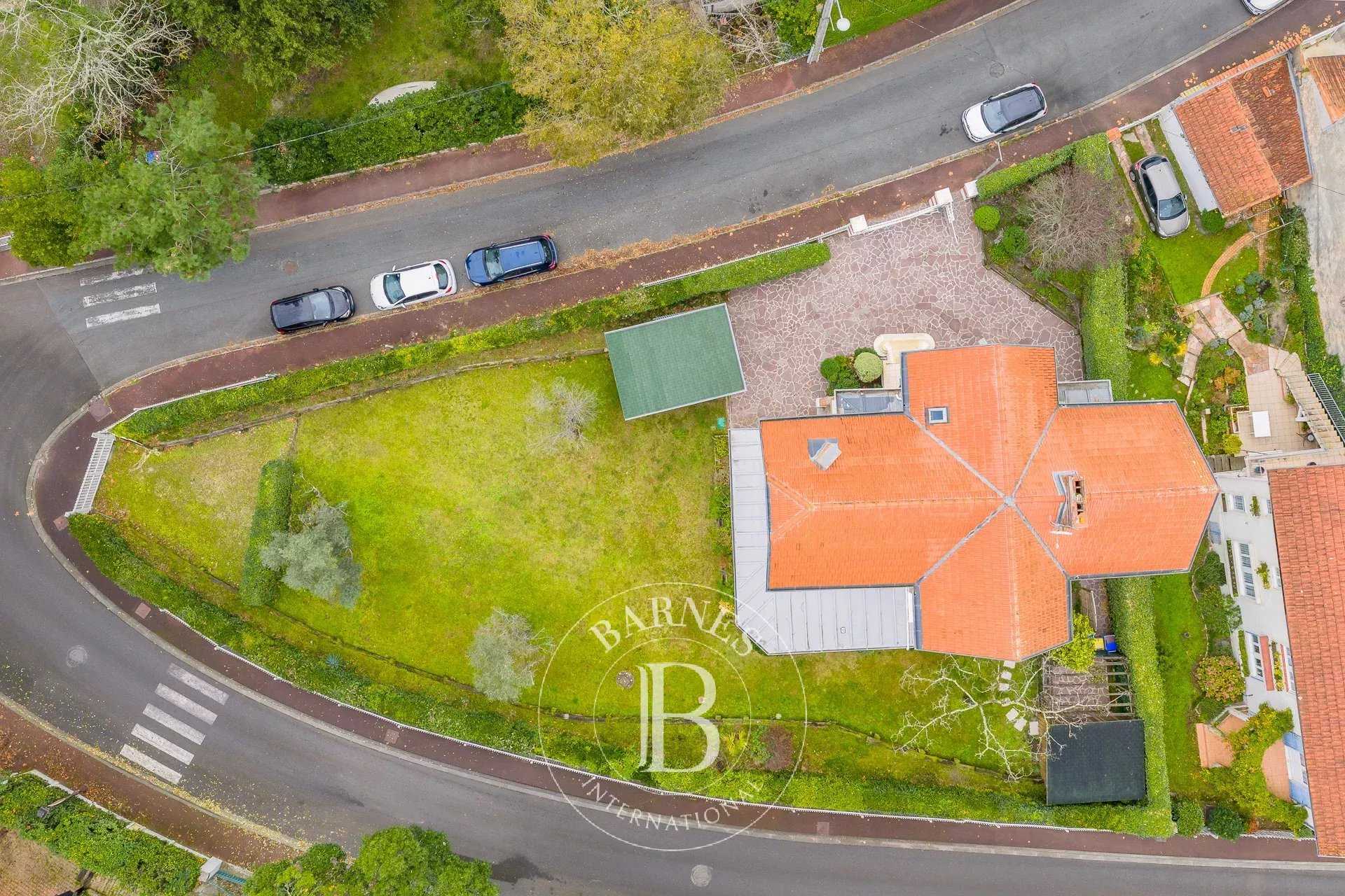 Arcachon  - Villa 10 Pi&egrave;ces 6 Chambres