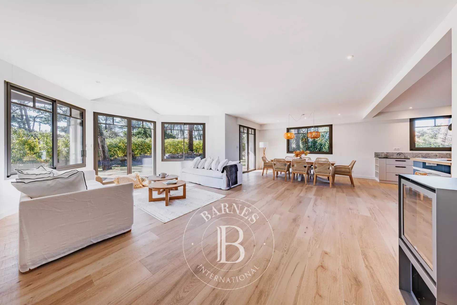 Pyla-sur-Mer  - Villa 6 Pi&egrave;ces 5 Chambres