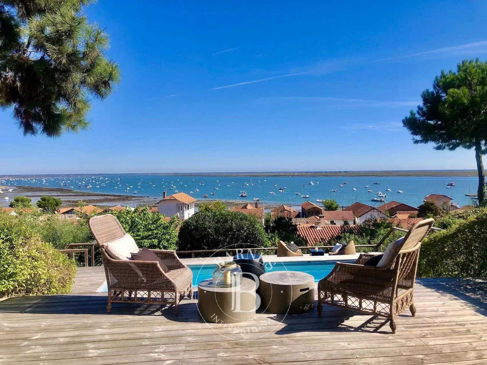 VILLA BIANCA RENTAL WITH HEATED POOL FOR 10 PEOPLE IN CAP FERRET picture 18